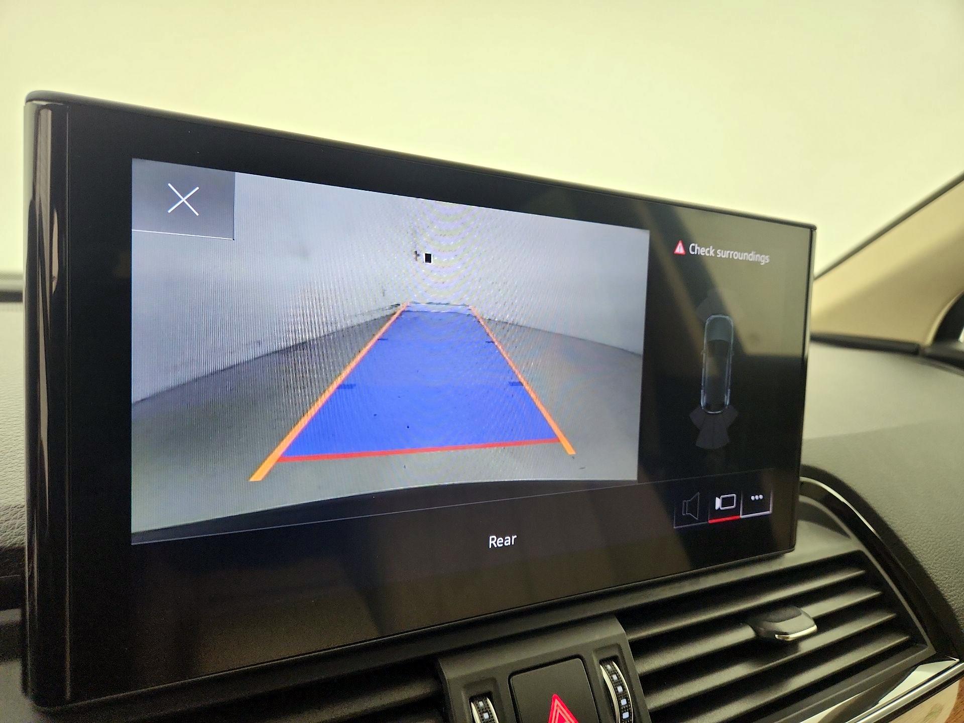 Thumbnail: 2021 Audi Q5 - 14