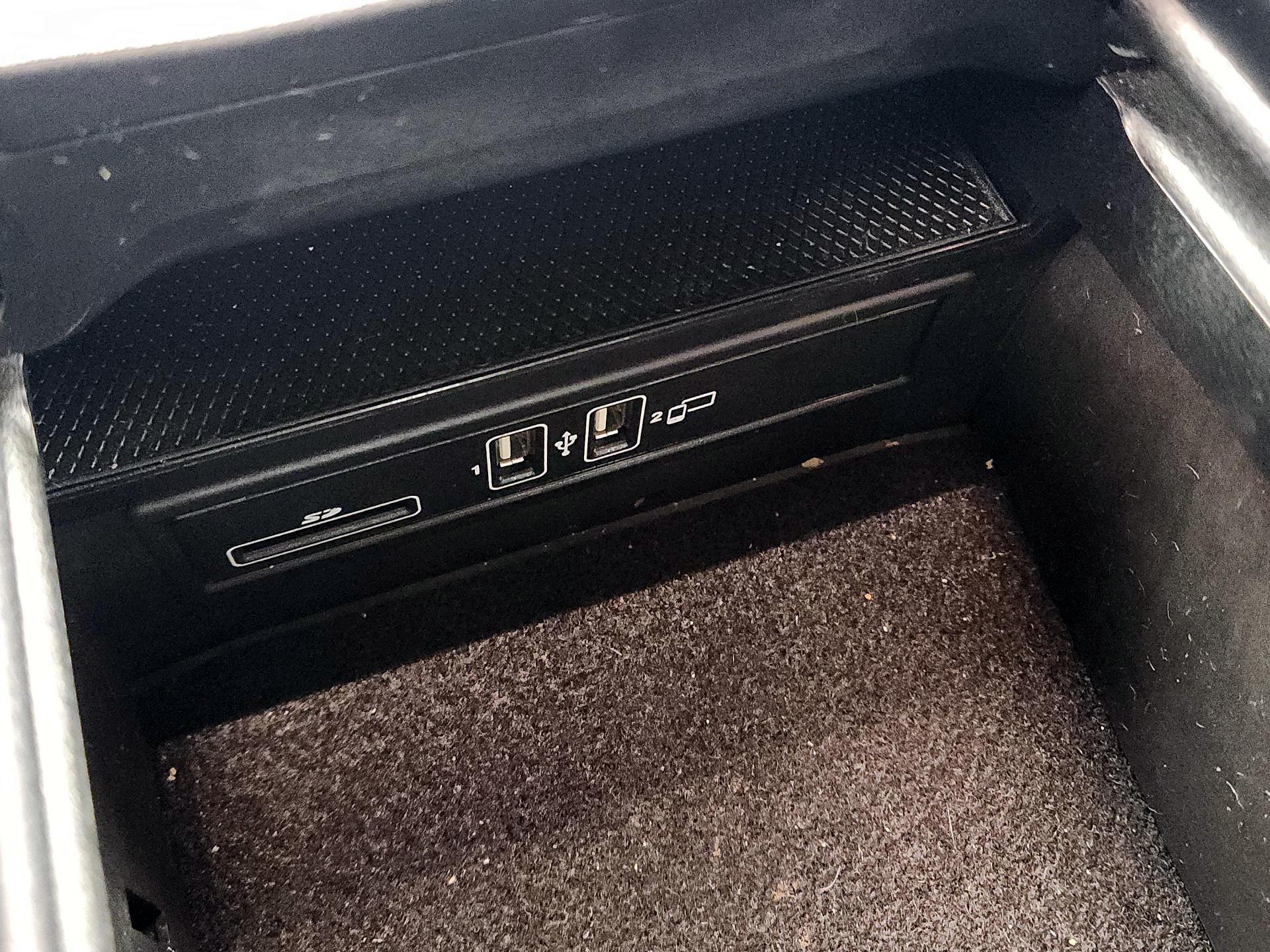 Thumbnail: 2021 Mercedes-Benz C-Class - 18