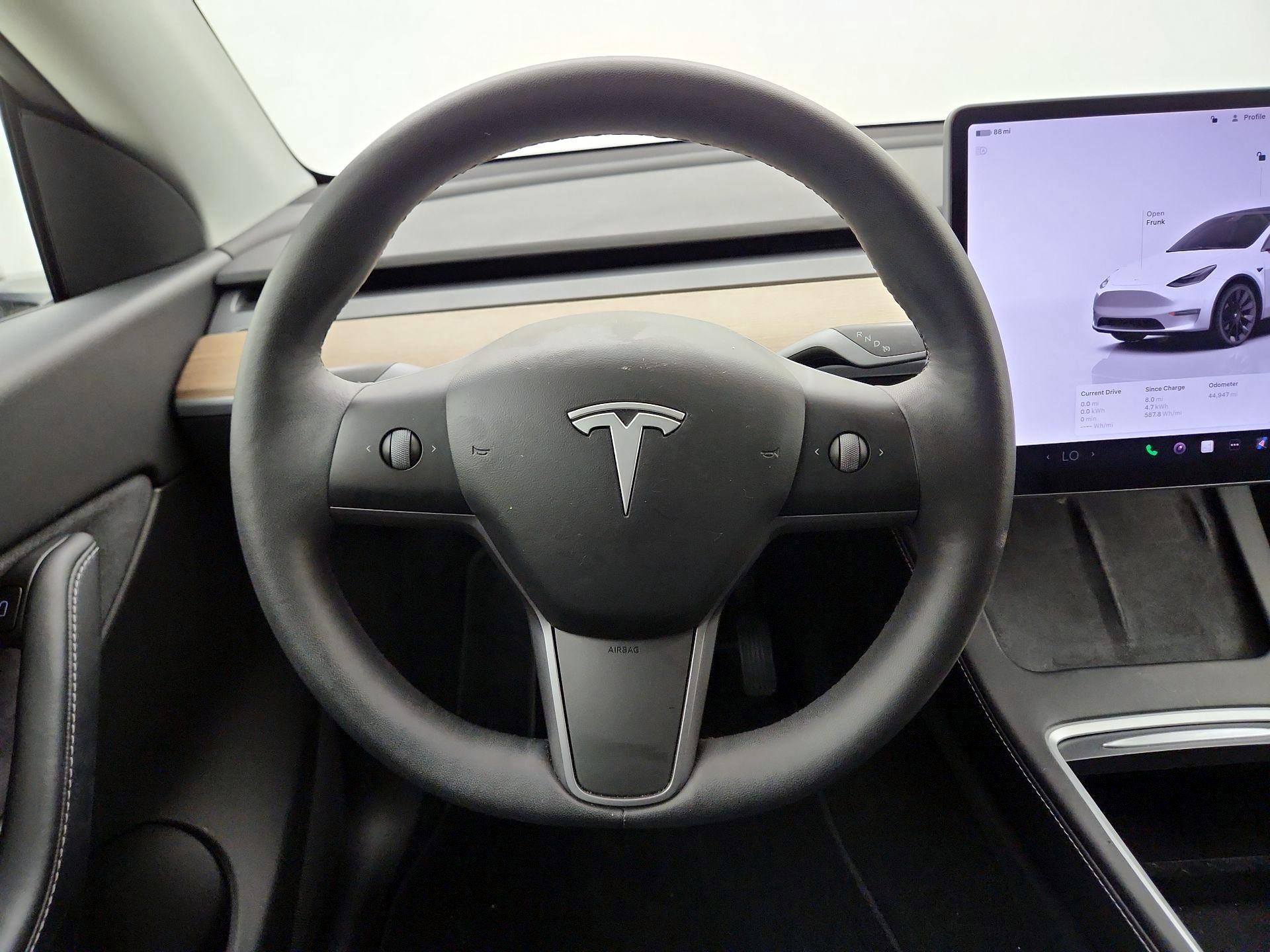 Thumbnail: 2023 Tesla Model Y - 10