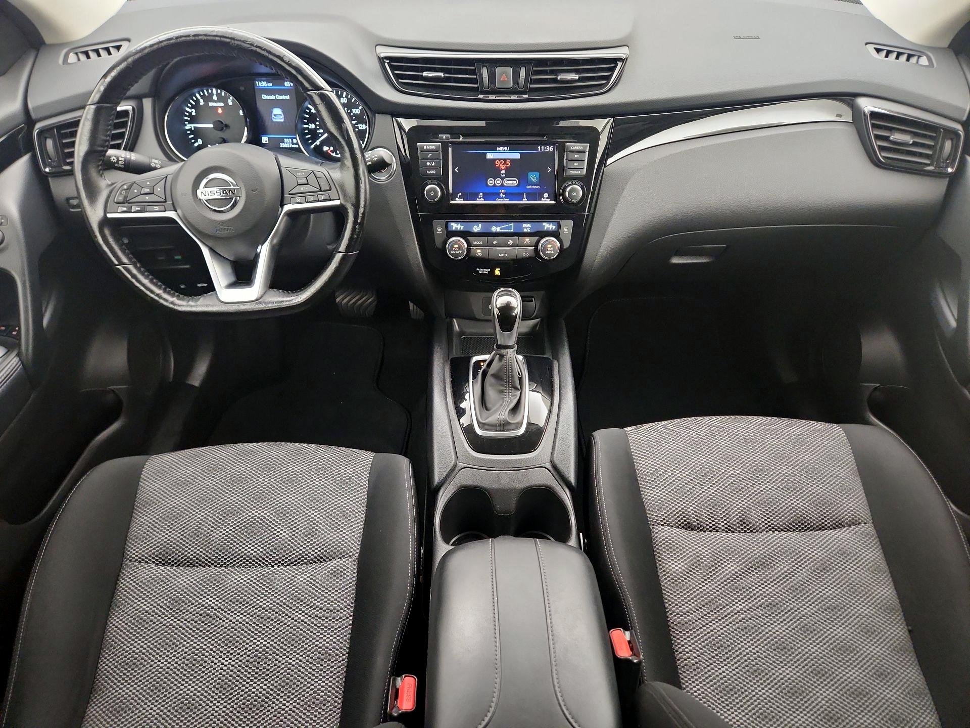 Thumbnail: 2021 Nissan Rogue Sport - 9