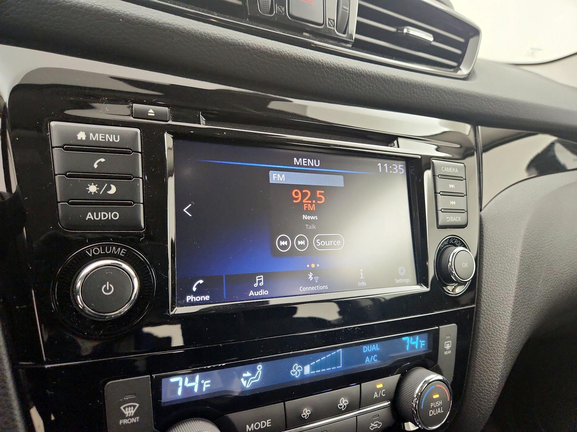 Thumbnail: 2021 Nissan Rogue Sport - 15