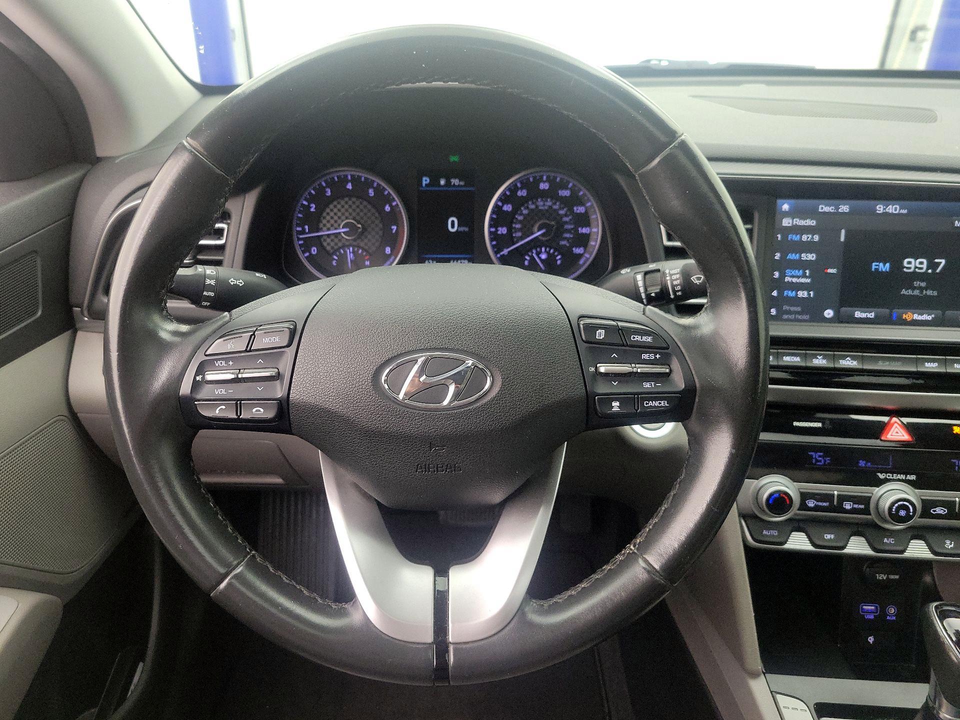 Thumbnail: 2020 Hyundai Elantra - 10