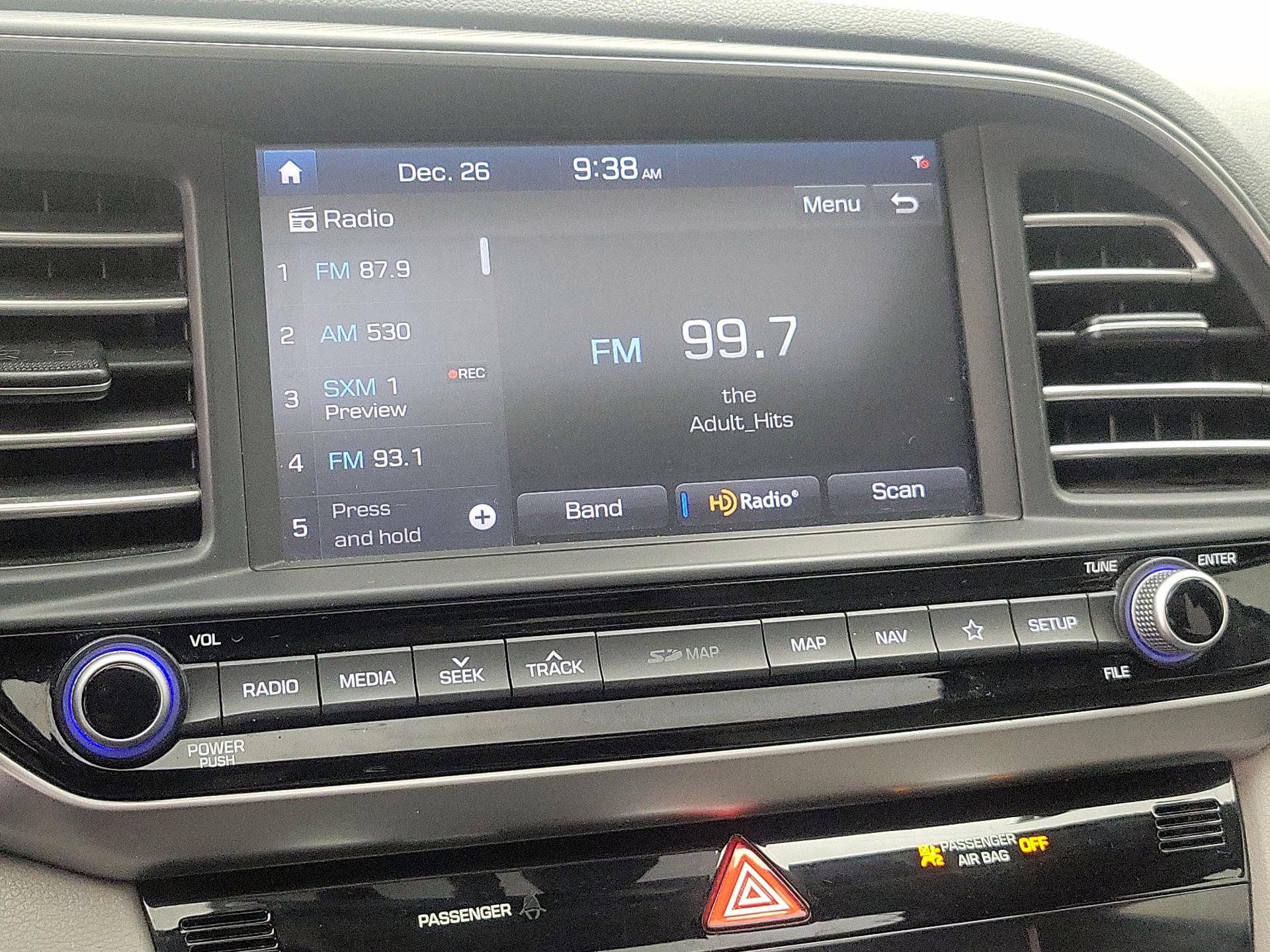 Thumbnail: 2020 Hyundai Elantra - 16