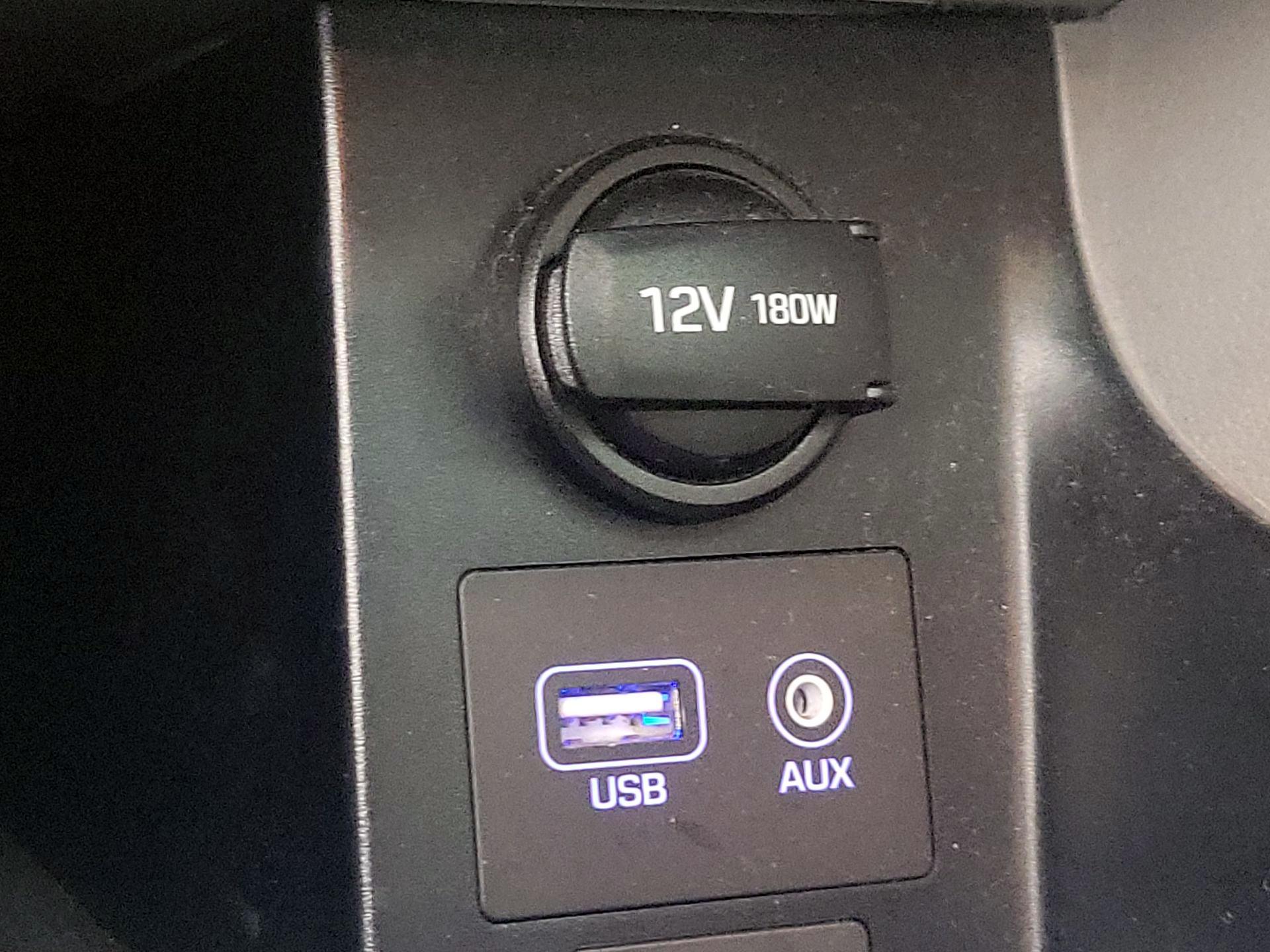 Thumbnail: 2020 Hyundai Elantra - 19