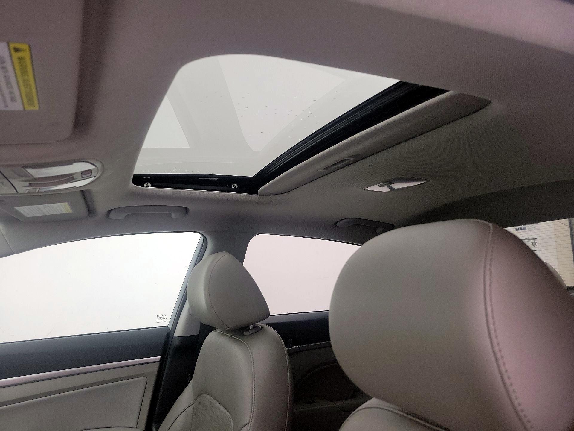 Thumbnail: 2020 Hyundai Elantra - 20