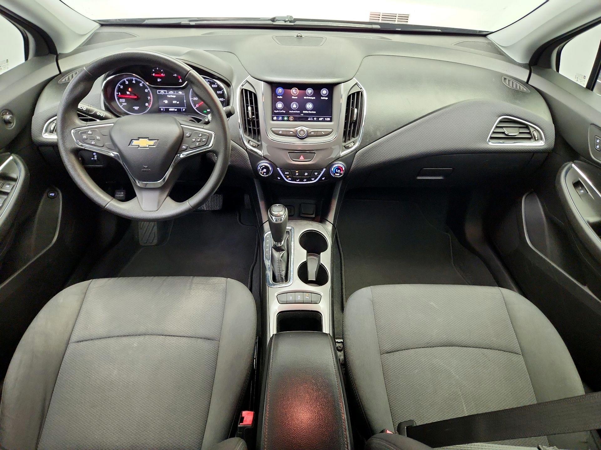 Thumbnail: 2019 Chevrolet Cruze - 9