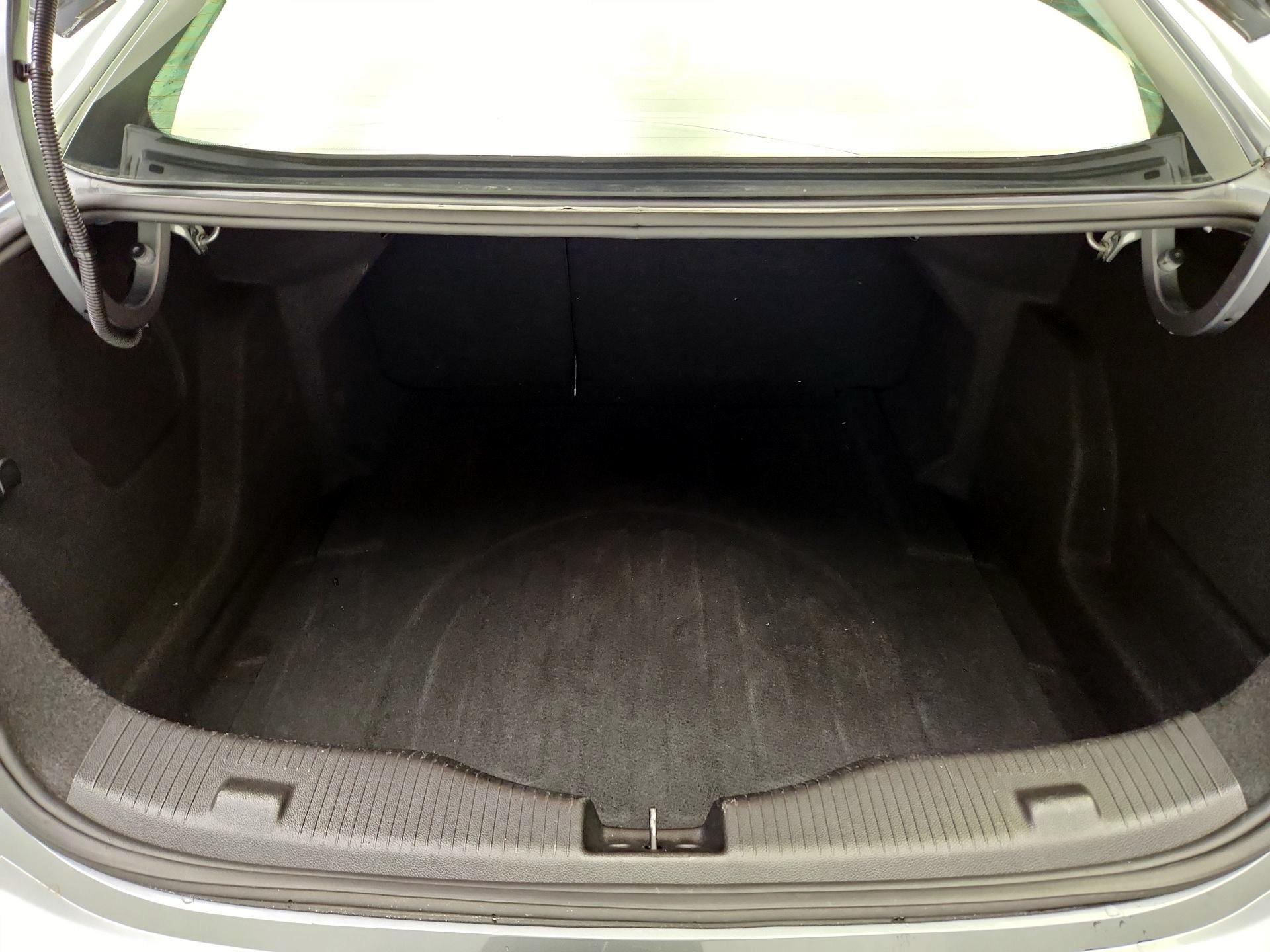 Thumbnail: 2019 Chevrolet Cruze - 20