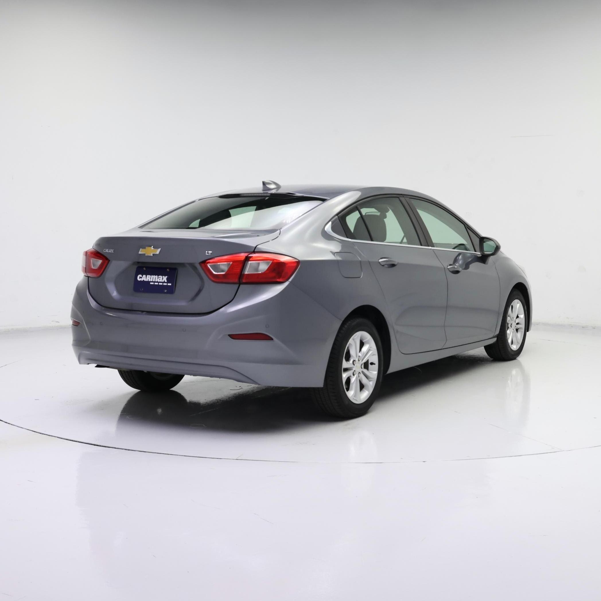 Thumbnail: 2019 Chevrolet Cruze - 8