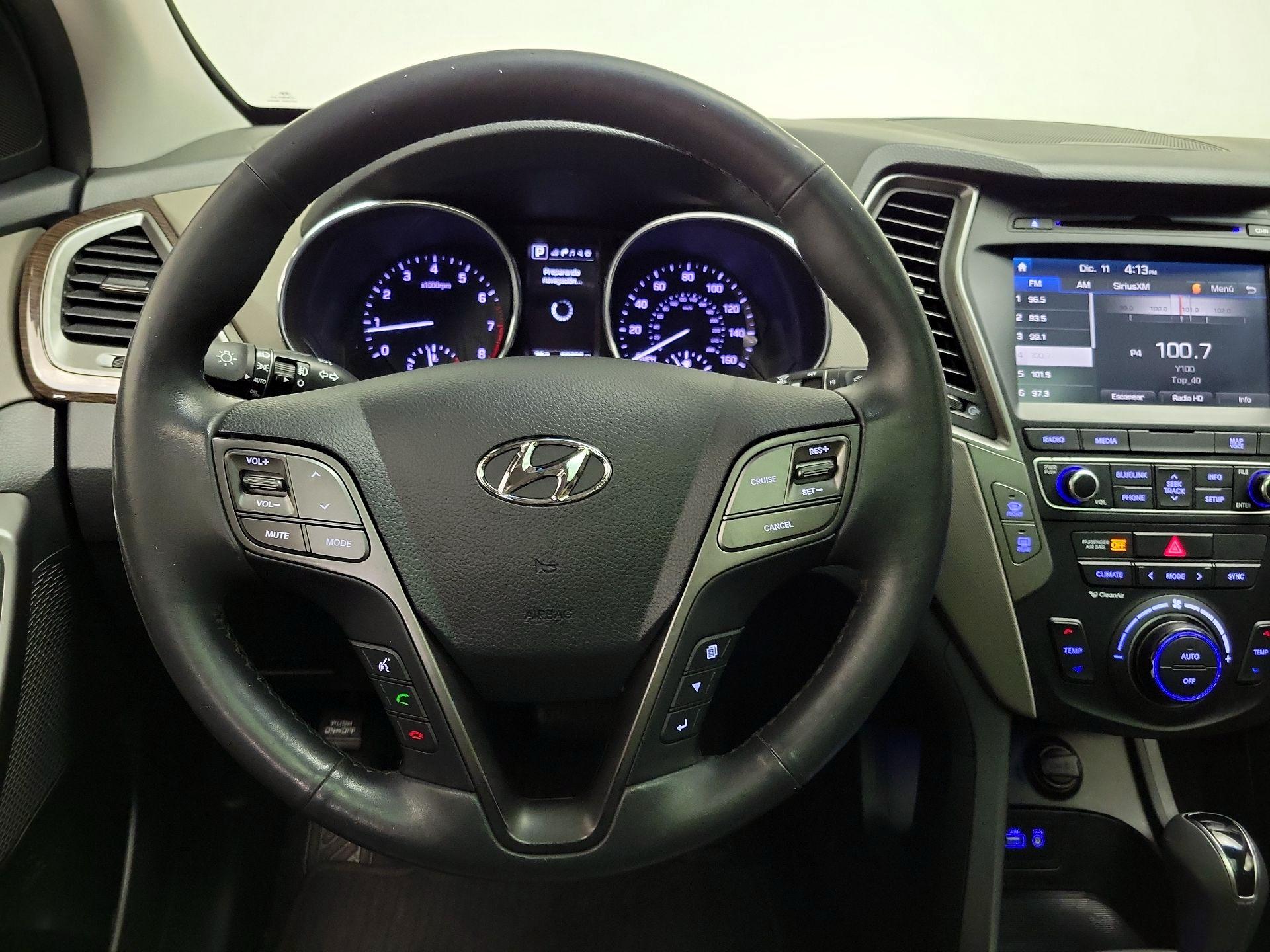 Thumbnail: 2017 Hyundai Santa Fe - 10