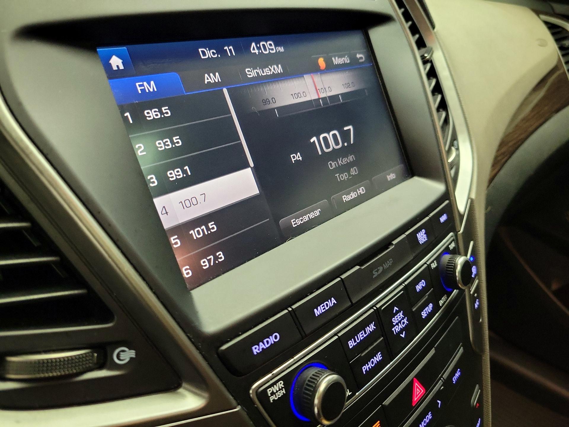 Thumbnail: 2017 Hyundai Santa Fe - 15