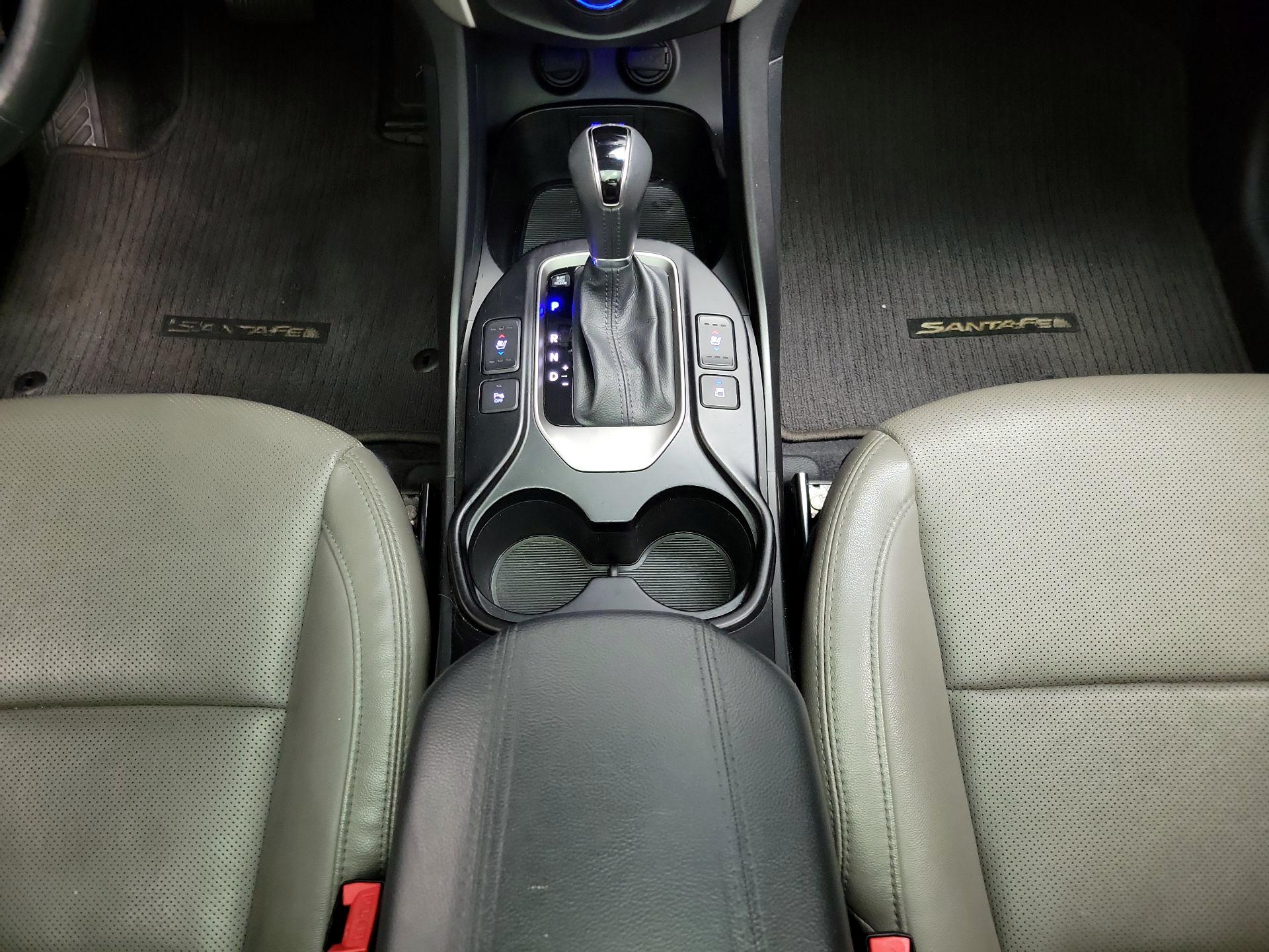 Thumbnail: 2017 Hyundai Santa Fe - 17