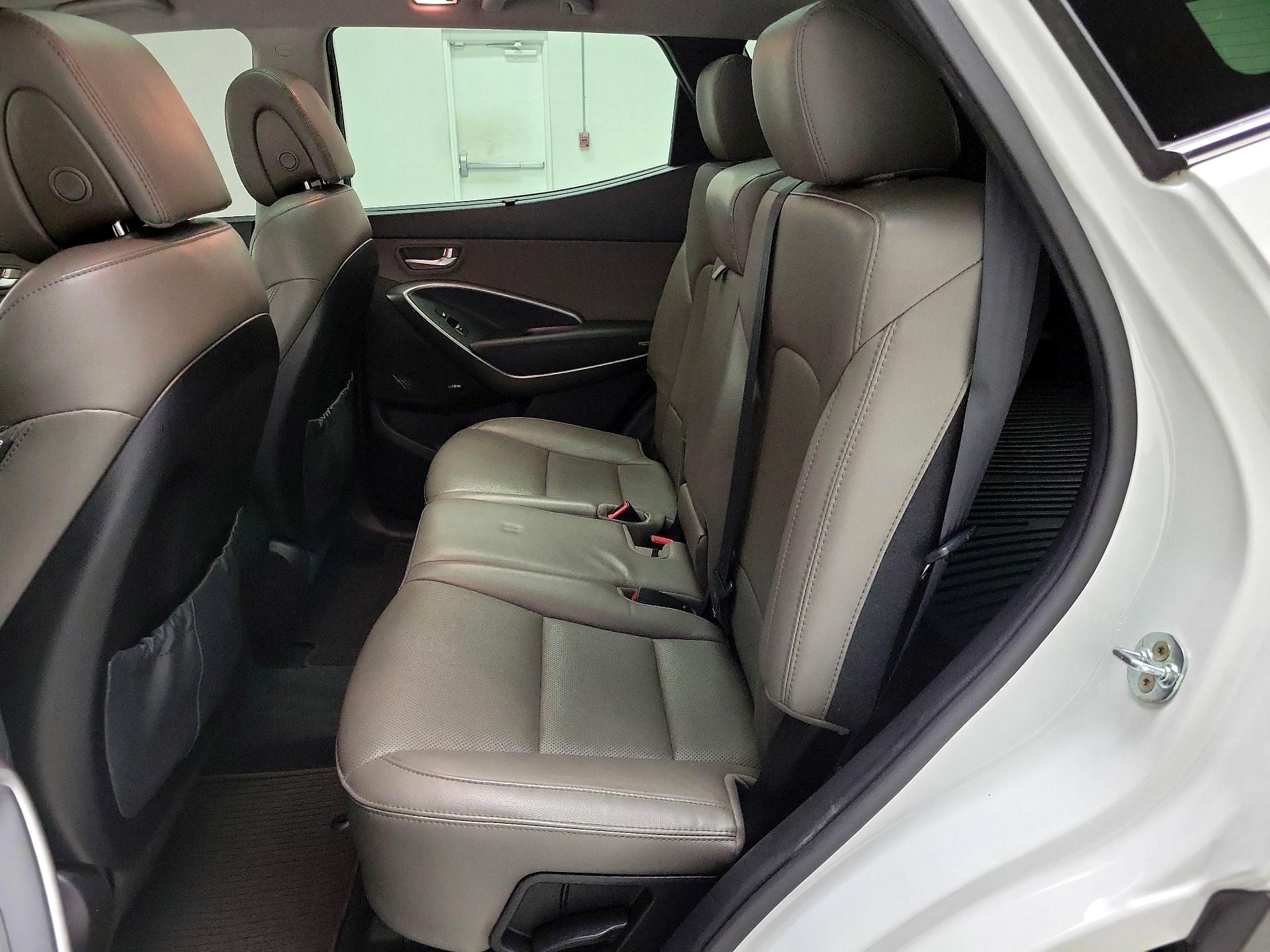 Thumbnail: 2017 Hyundai Santa Fe - 20