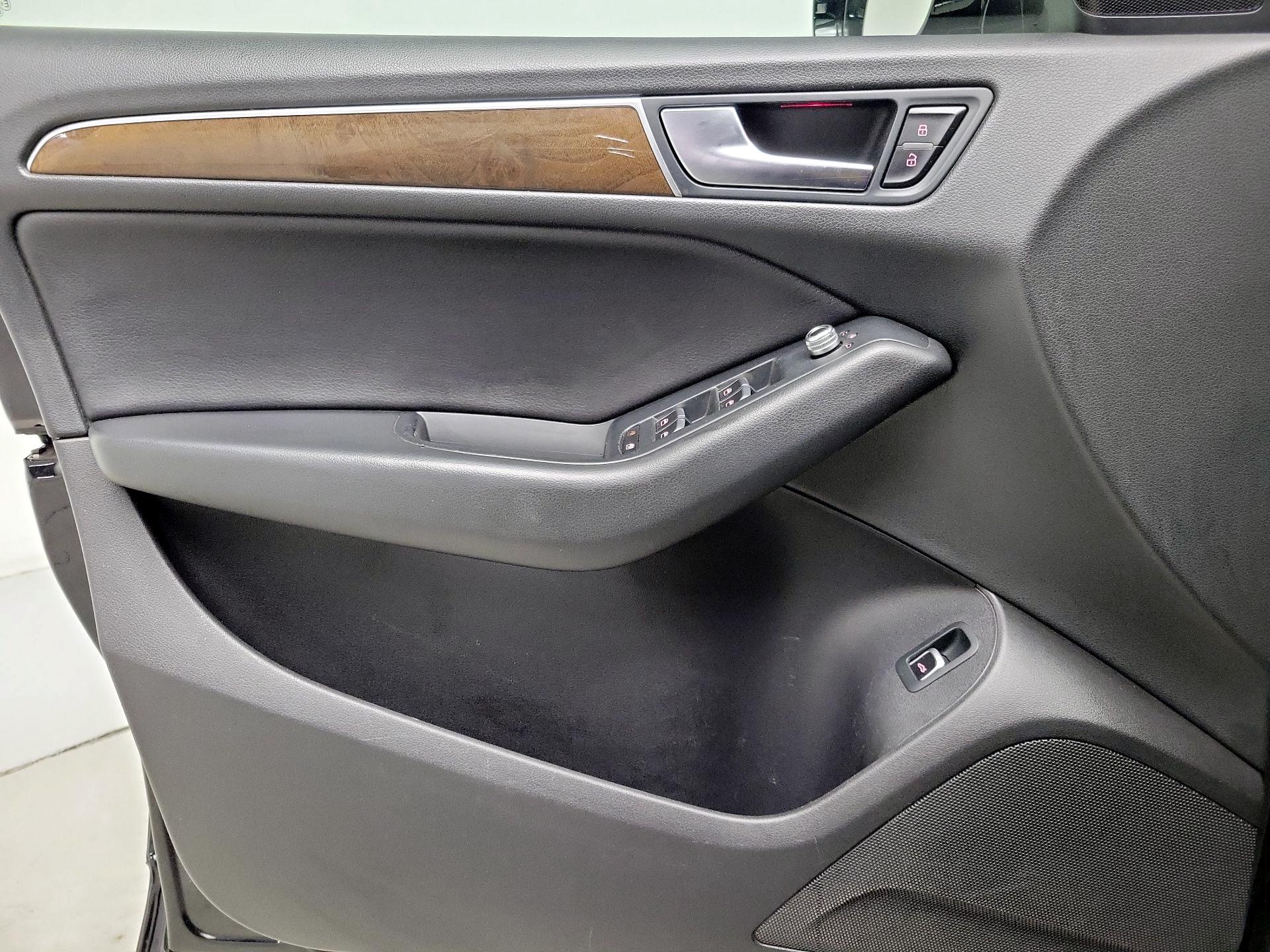 Thumbnail: 2016 Audi Q5 - 12