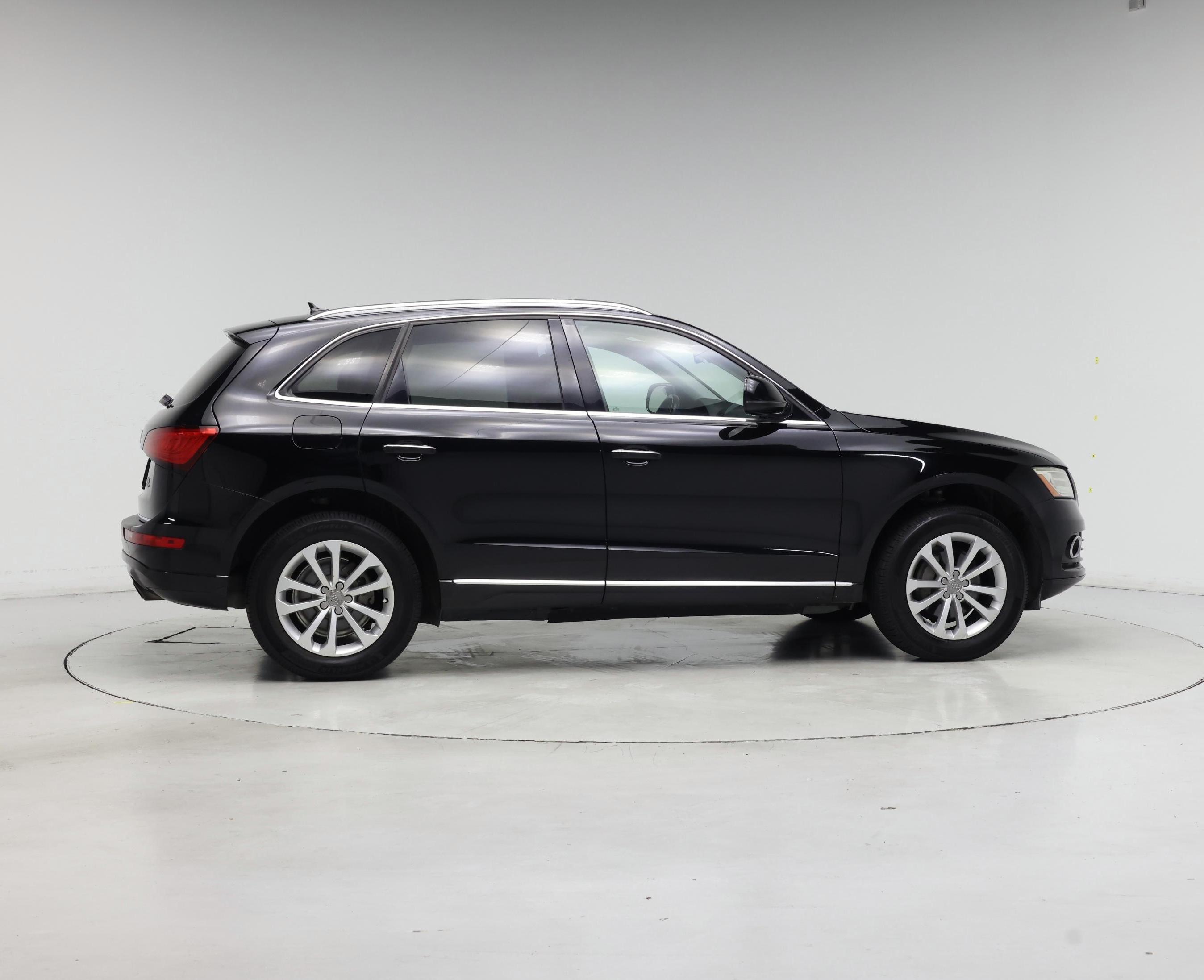 Thumbnail: 2016 Audi Q5 - 7
