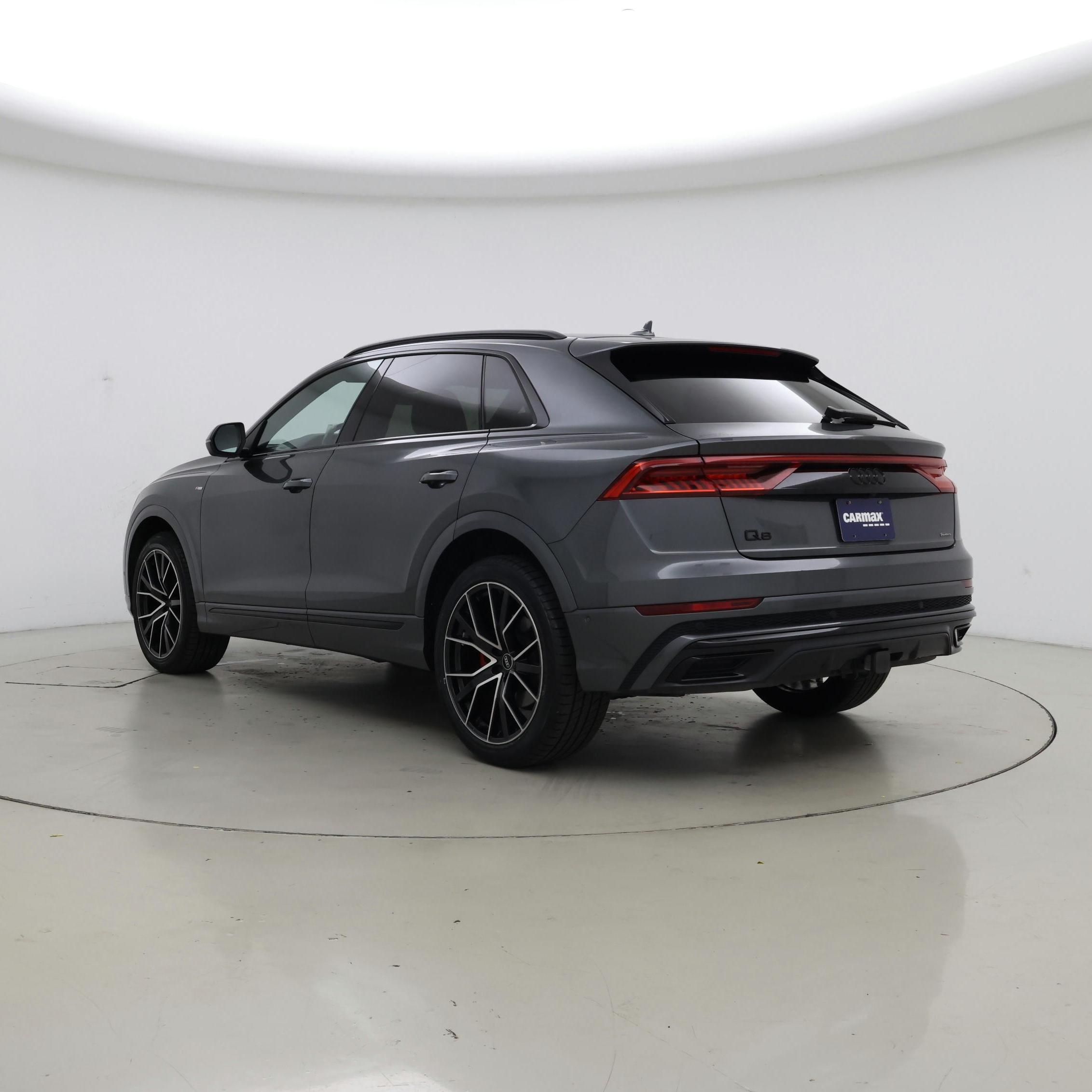 Thumbnail: 2021 Audi Q8 - 2