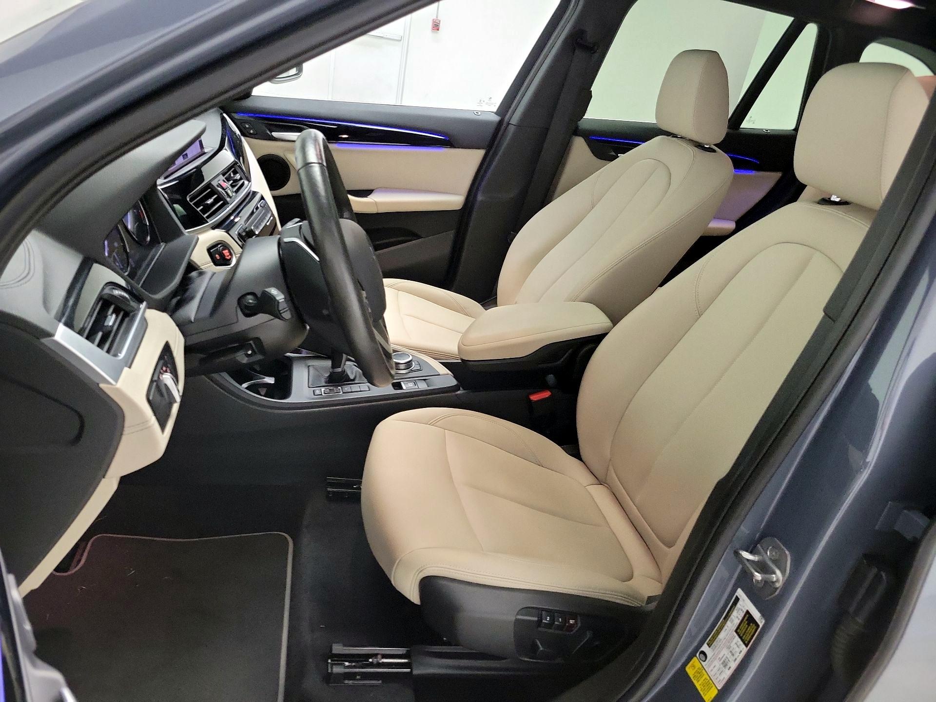 Thumbnail: 2022 BMW X1 - 11