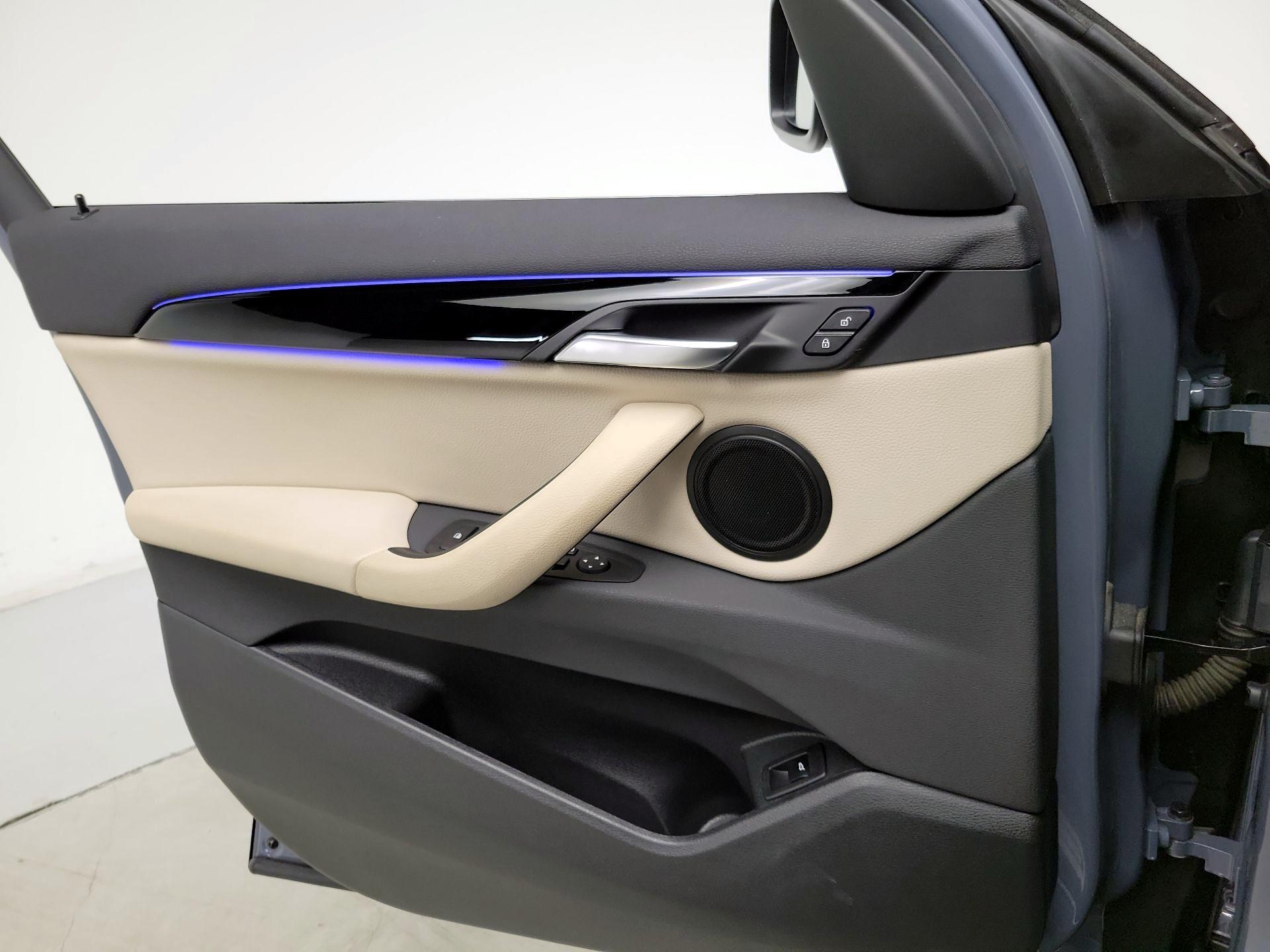 Thumbnail: 2022 BMW X1 - 12