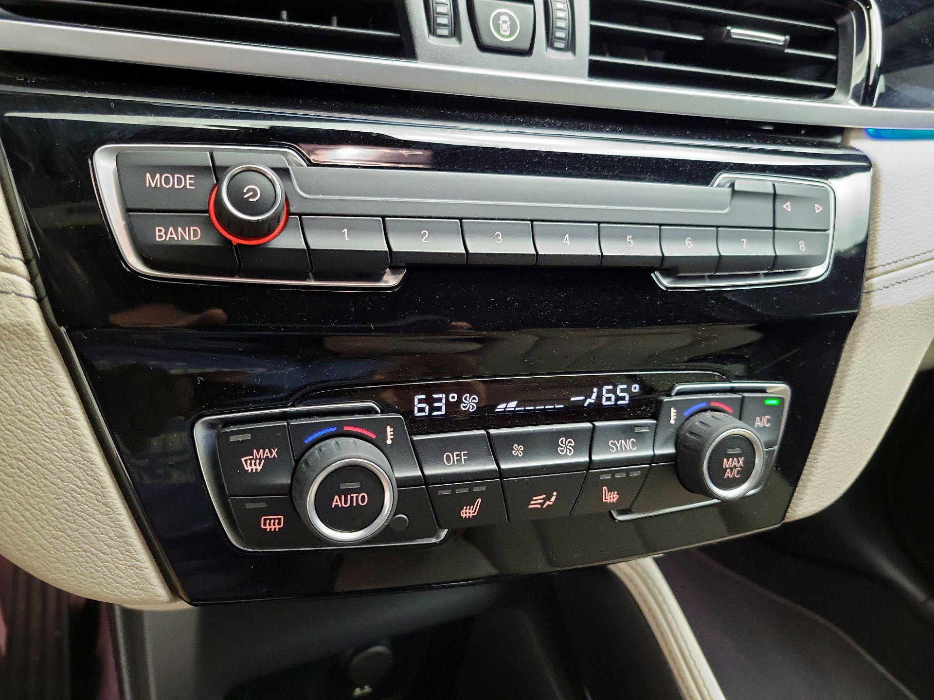 Thumbnail: 2022 BMW X1 - 17