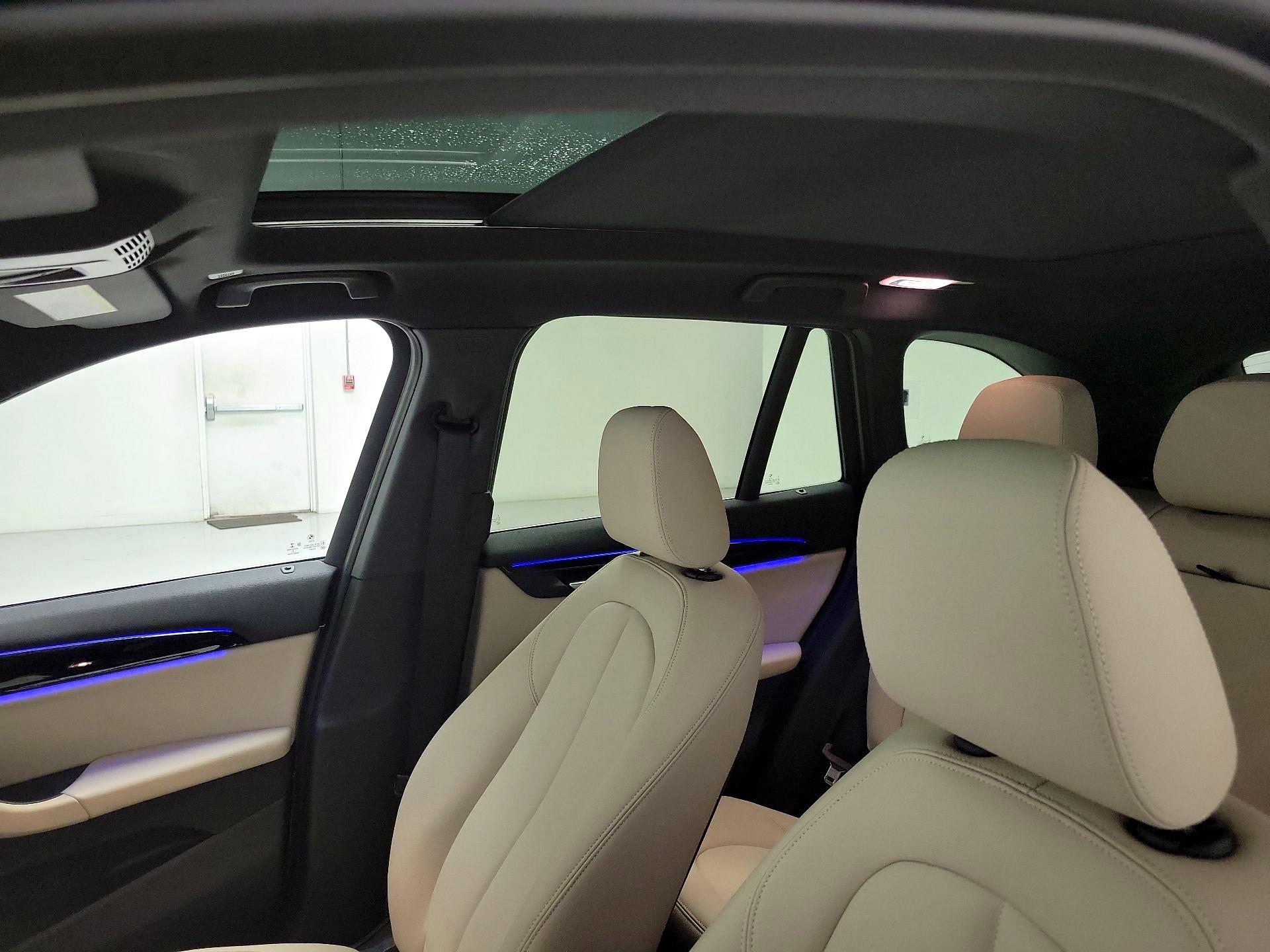 Thumbnail: 2022 BMW X1 - 20