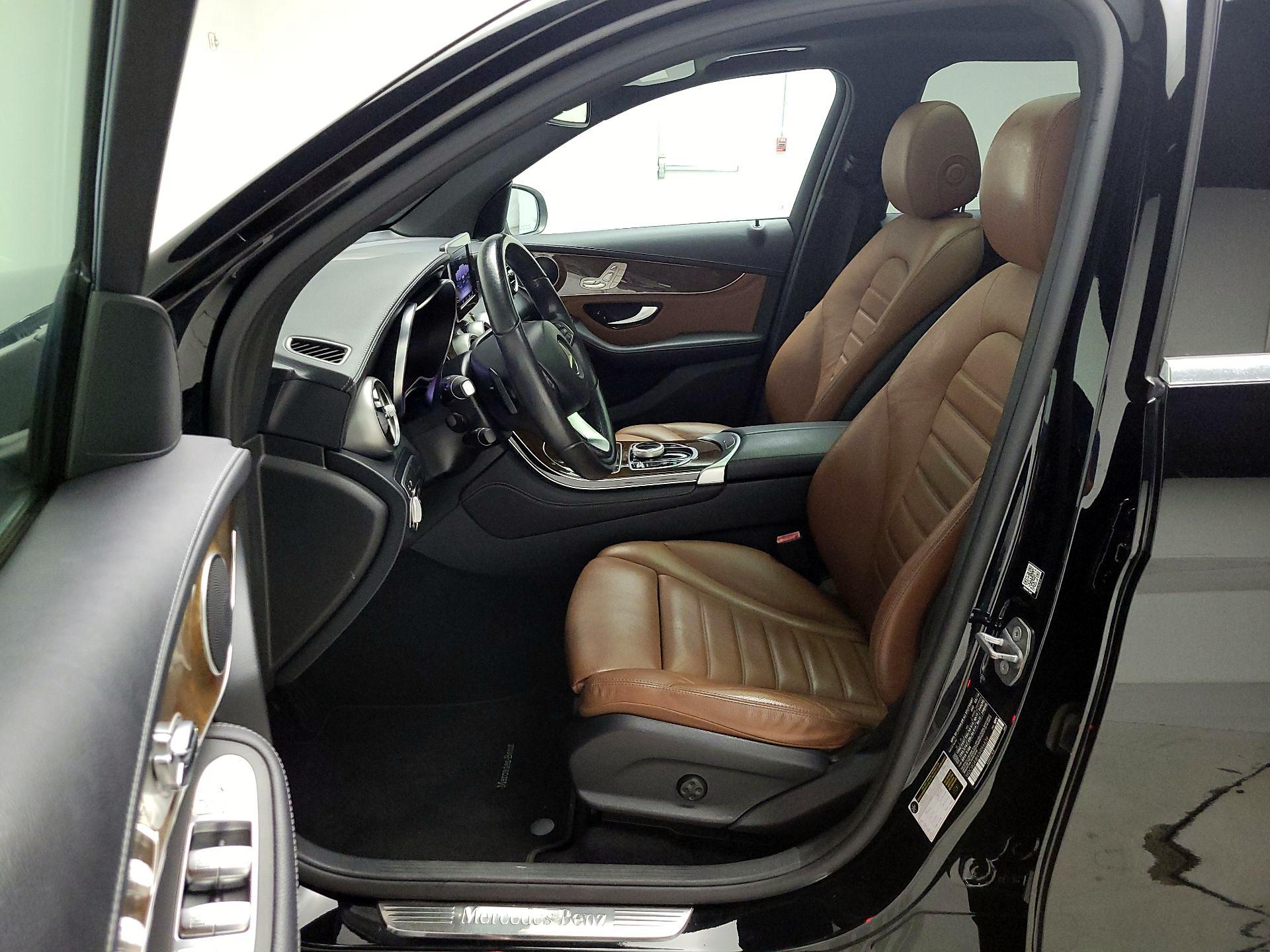 Thumbnail: 2018 Mercedes-Benz GLC - 11