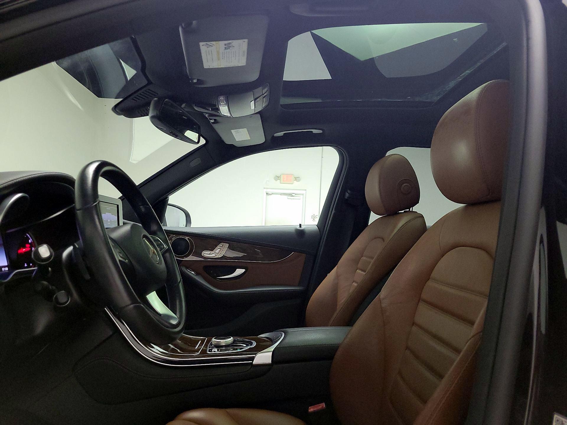 Thumbnail: 2018 Mercedes-Benz GLC - 18