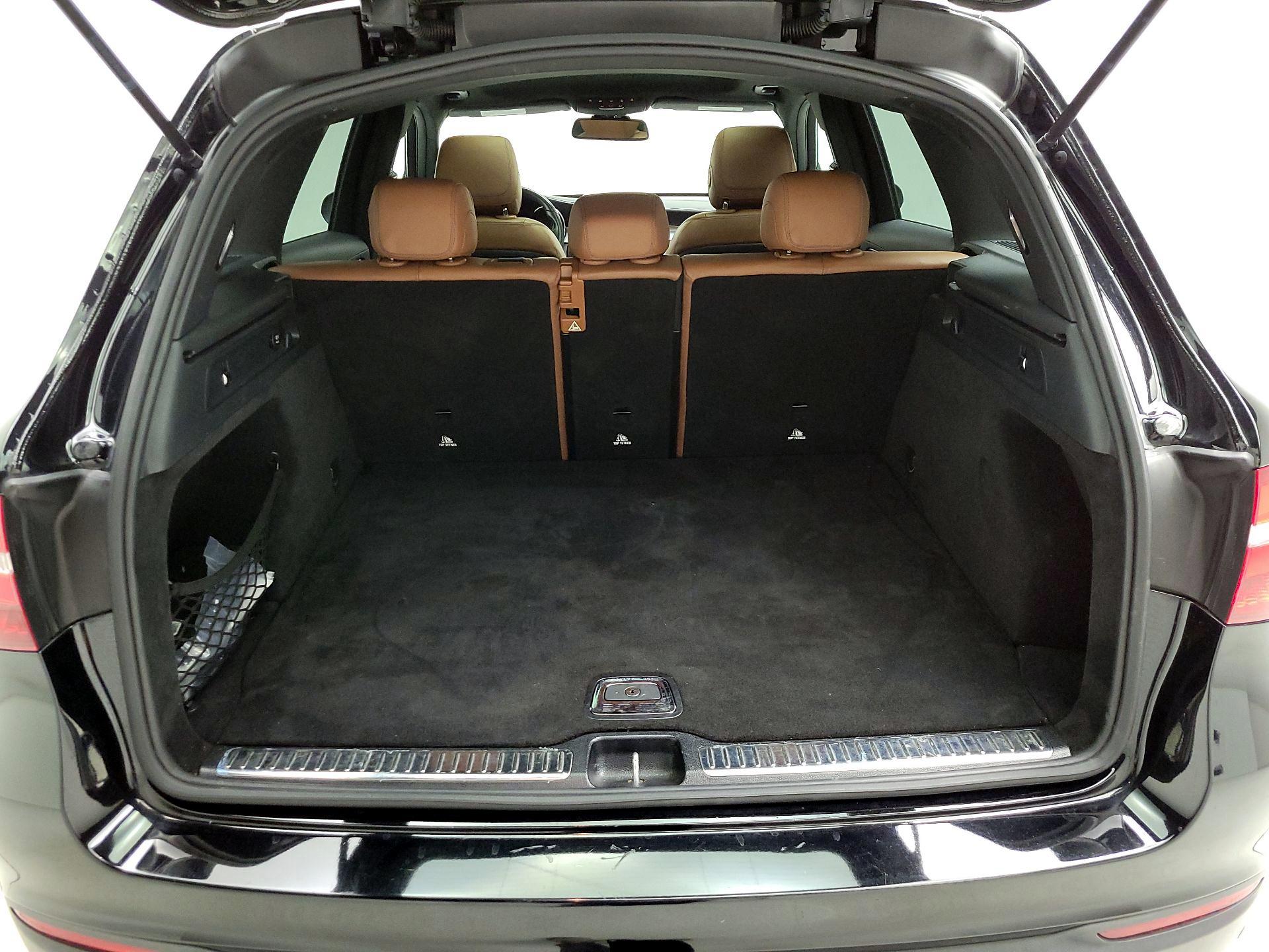 Thumbnail: 2018 Mercedes-Benz GLC - 20