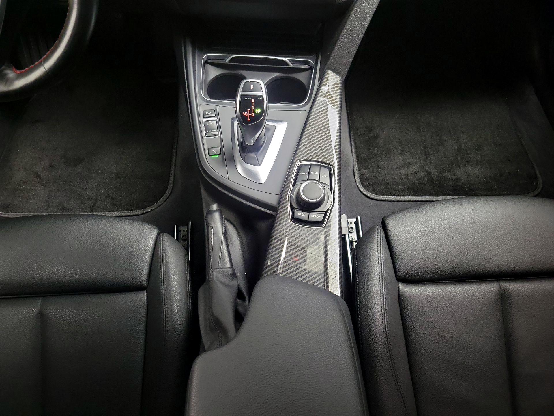 Thumbnail: 2018 BMW 3 Series - 17