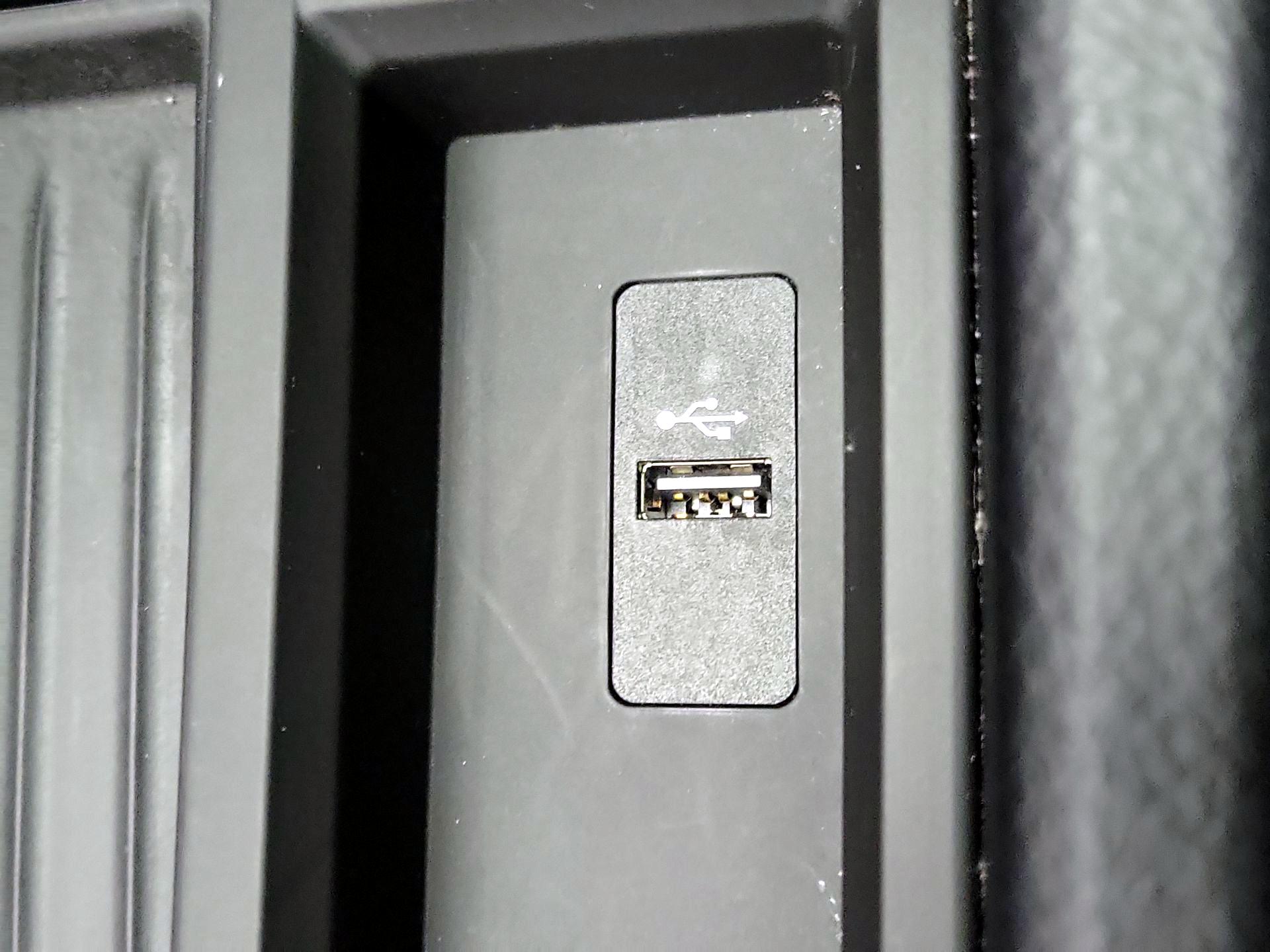 Thumbnail: 2018 BMW 3 Series - 18