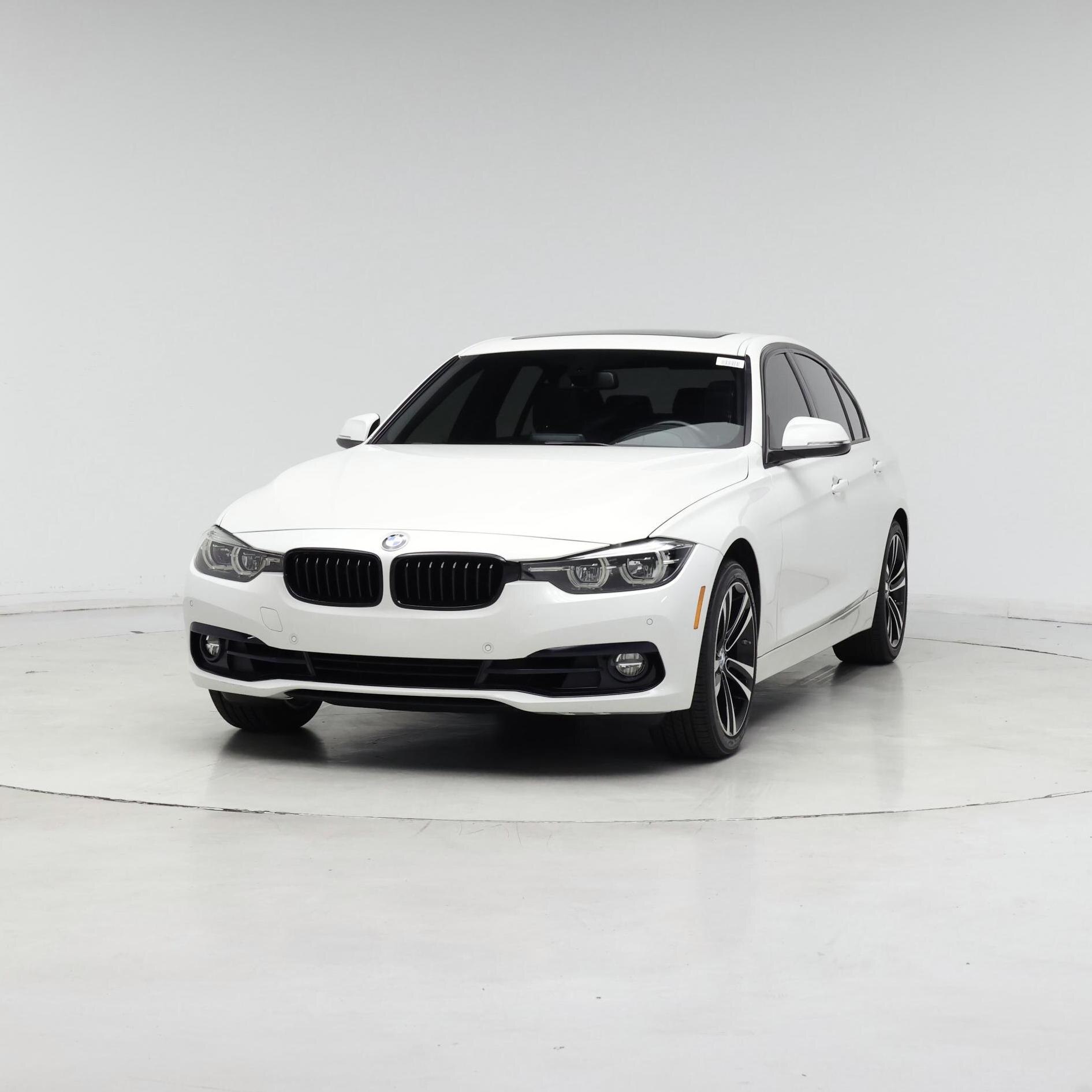 Thumbnail: 2018 BMW 3 Series - 4