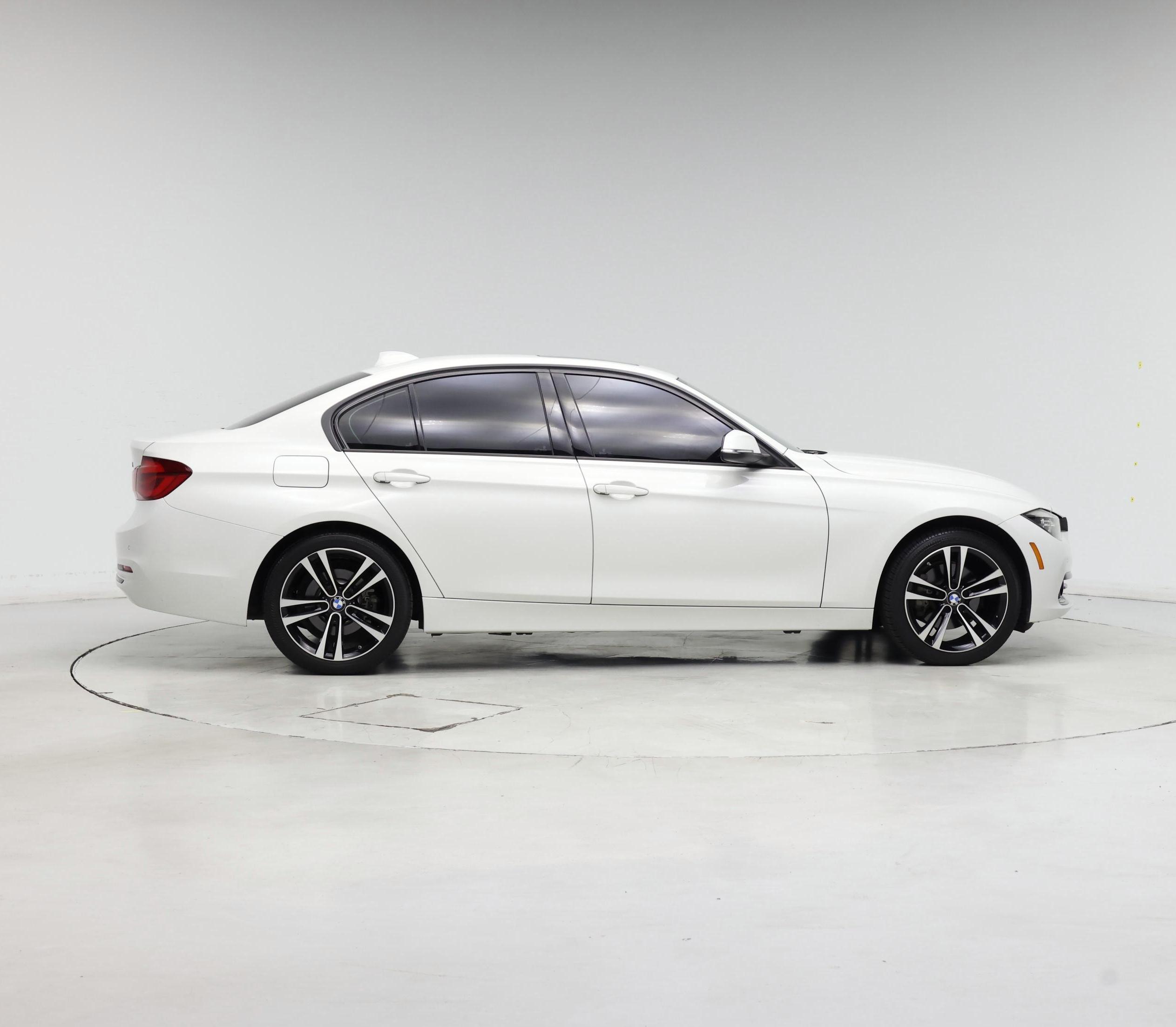 Thumbnail: 2018 BMW 3 Series - 7