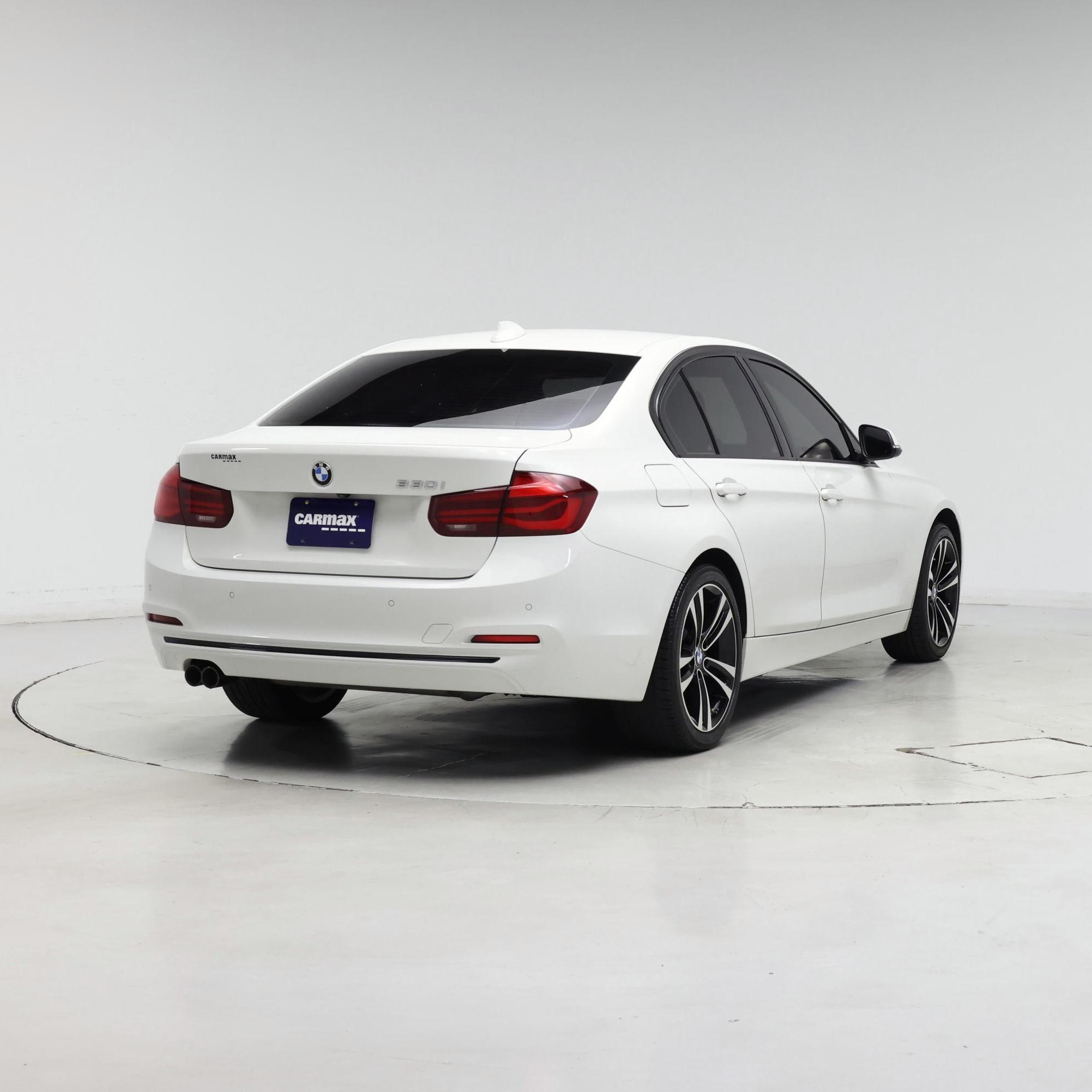 Thumbnail: 2018 BMW 3 Series - 8