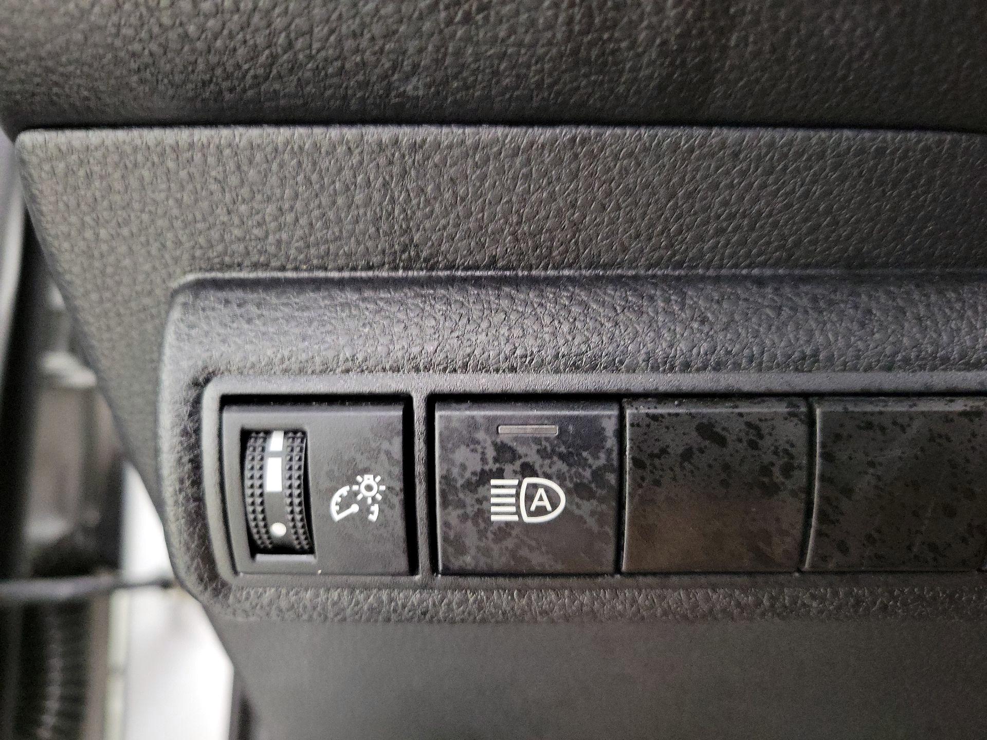 Thumbnail: 2023 Toyota Corolla - 13