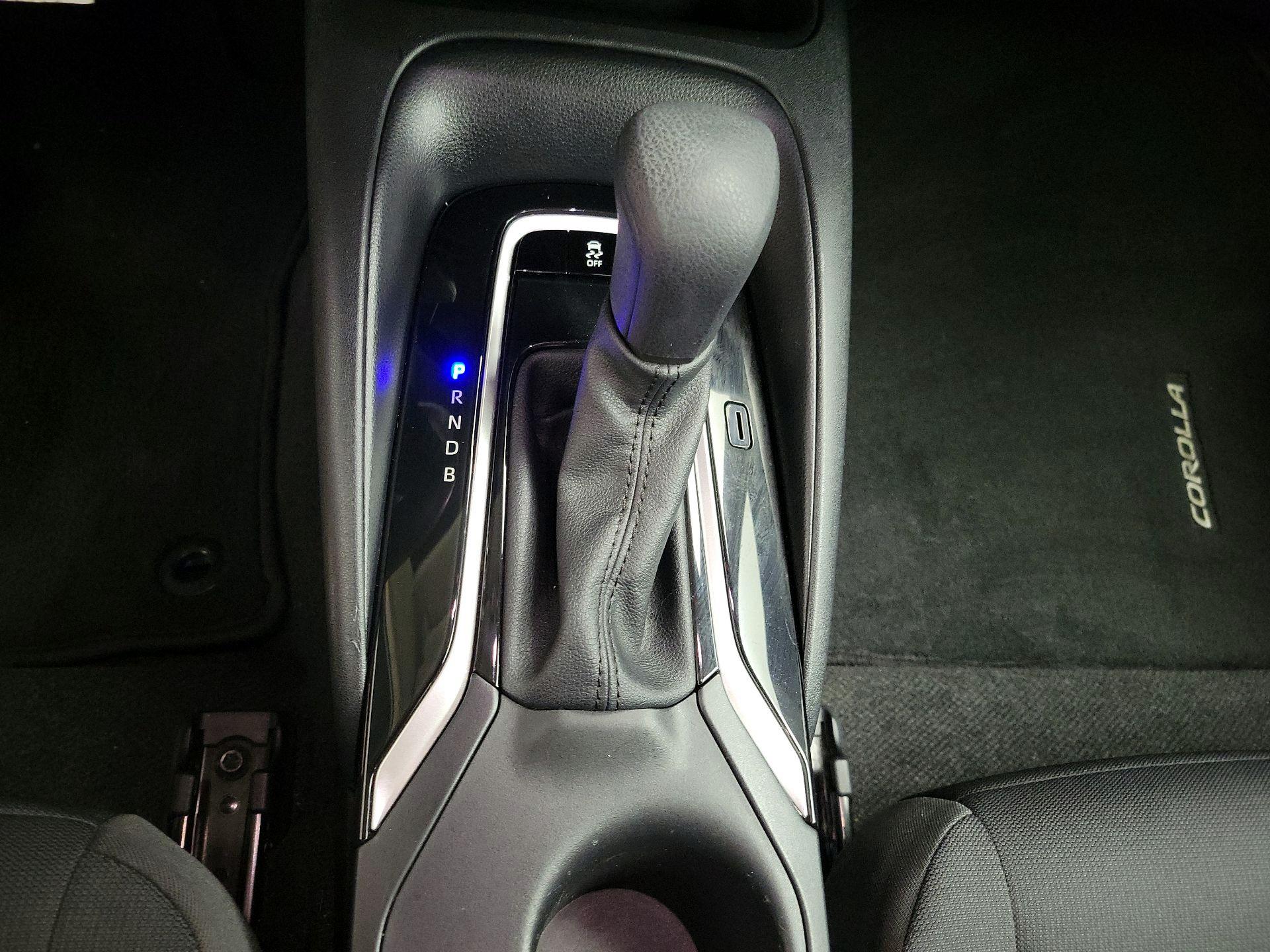 Thumbnail: 2023 Toyota Corolla - 18