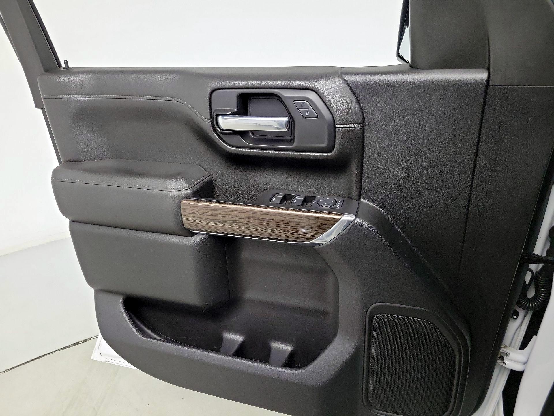 Thumbnail: 2021 Chevrolet Silverado 1500 - 12