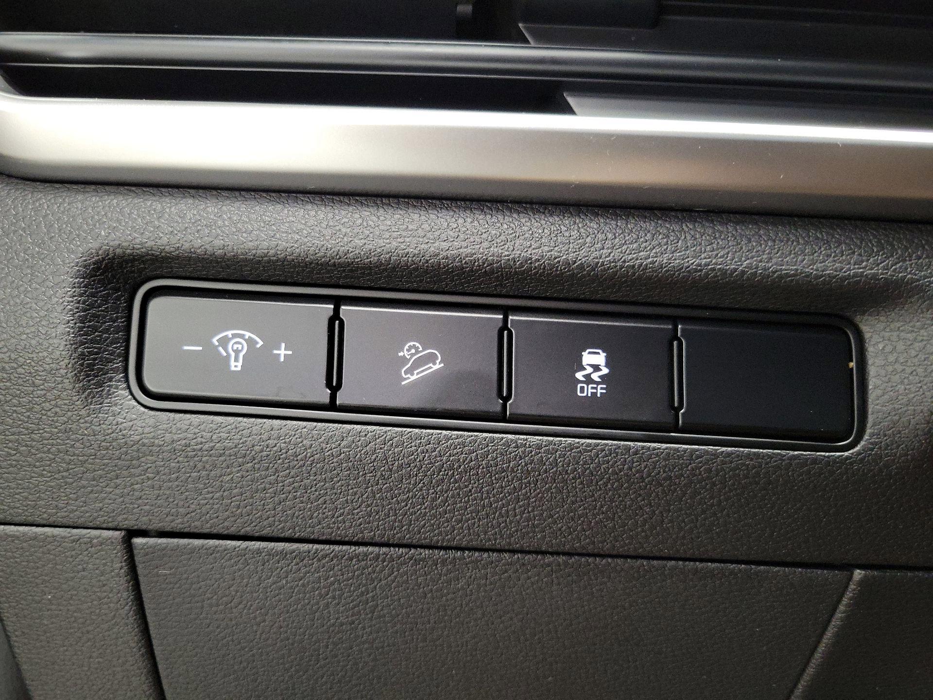 Thumbnail: 2023 Kia Telluride - 13