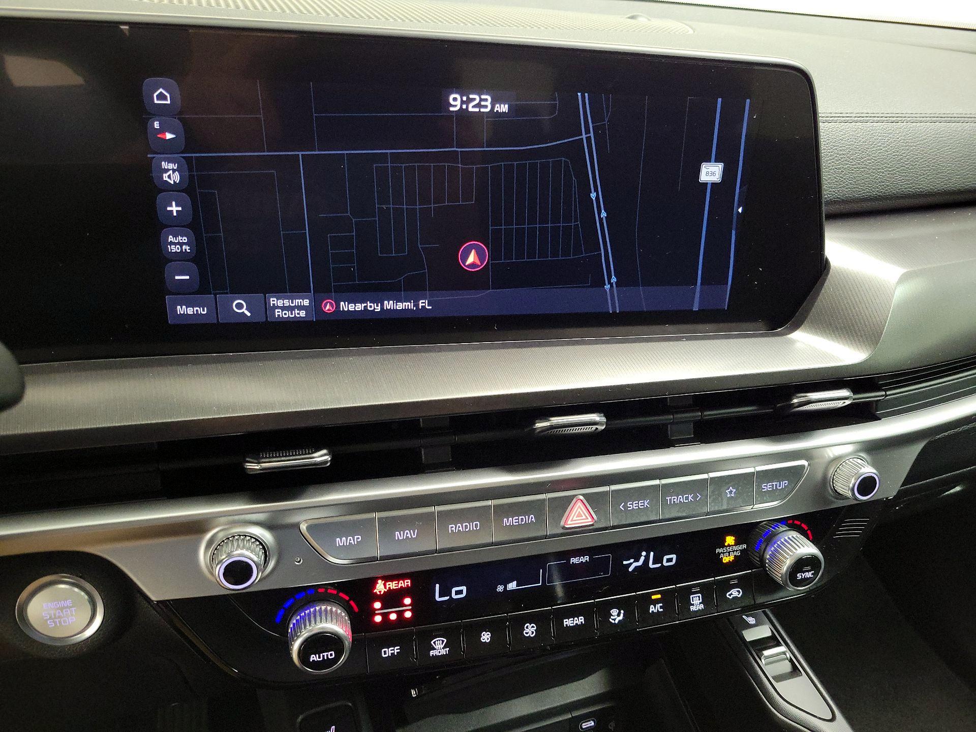 Thumbnail: 2023 Kia Telluride - 14