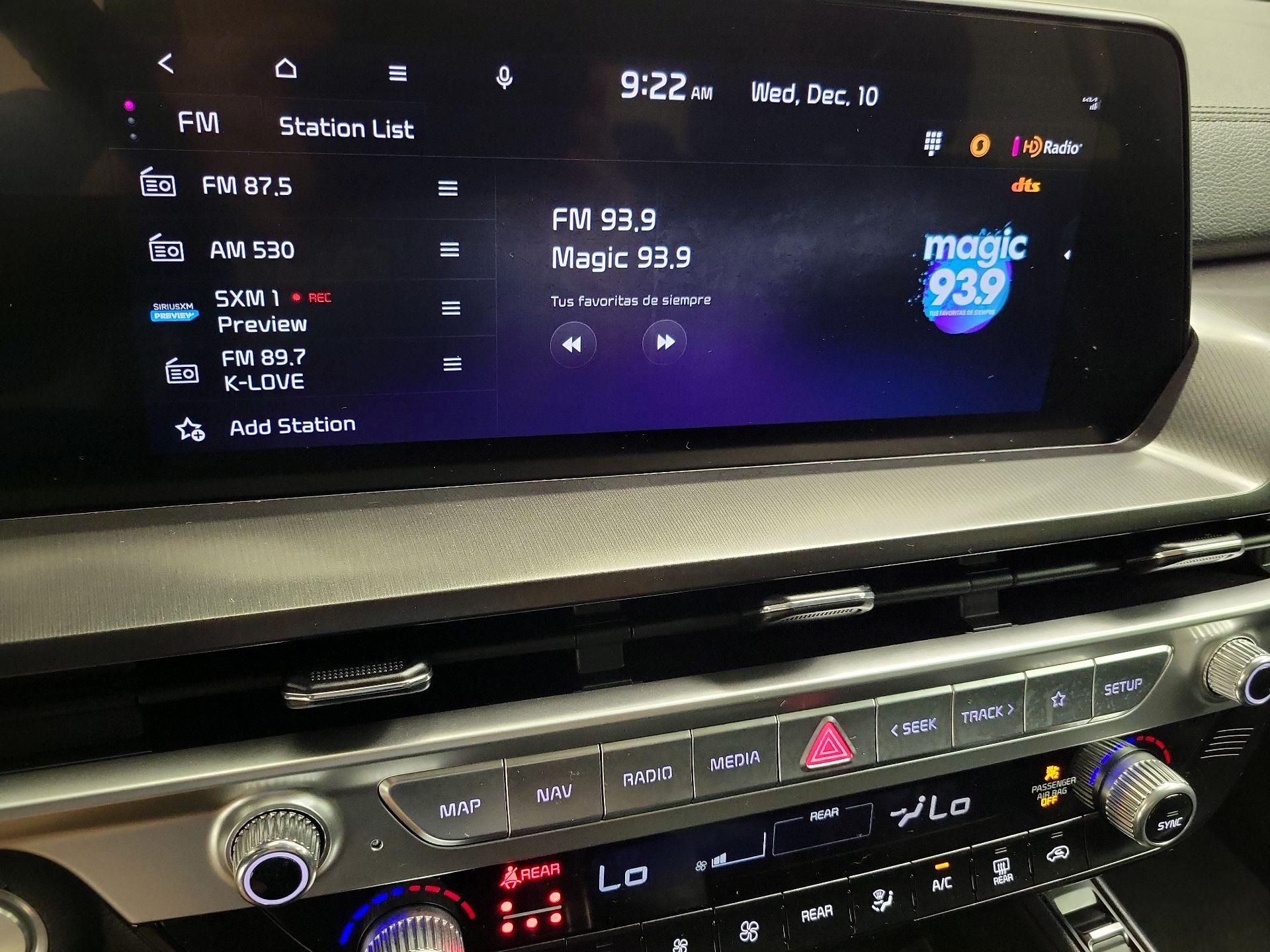 Thumbnail: 2023 Kia Telluride - 16