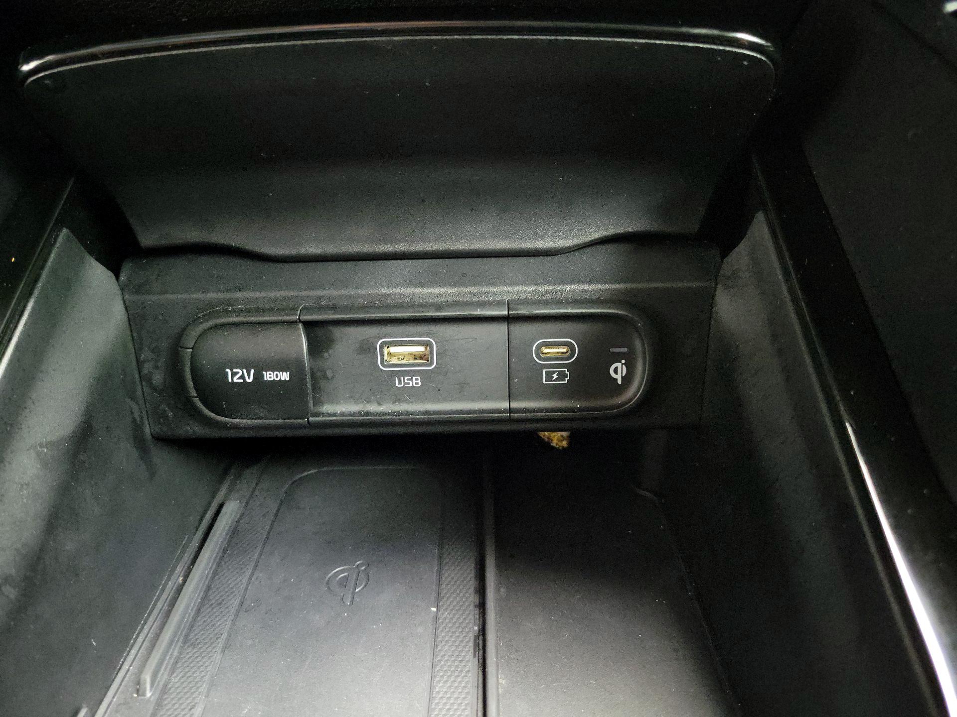 Thumbnail: 2023 Kia Telluride - 19