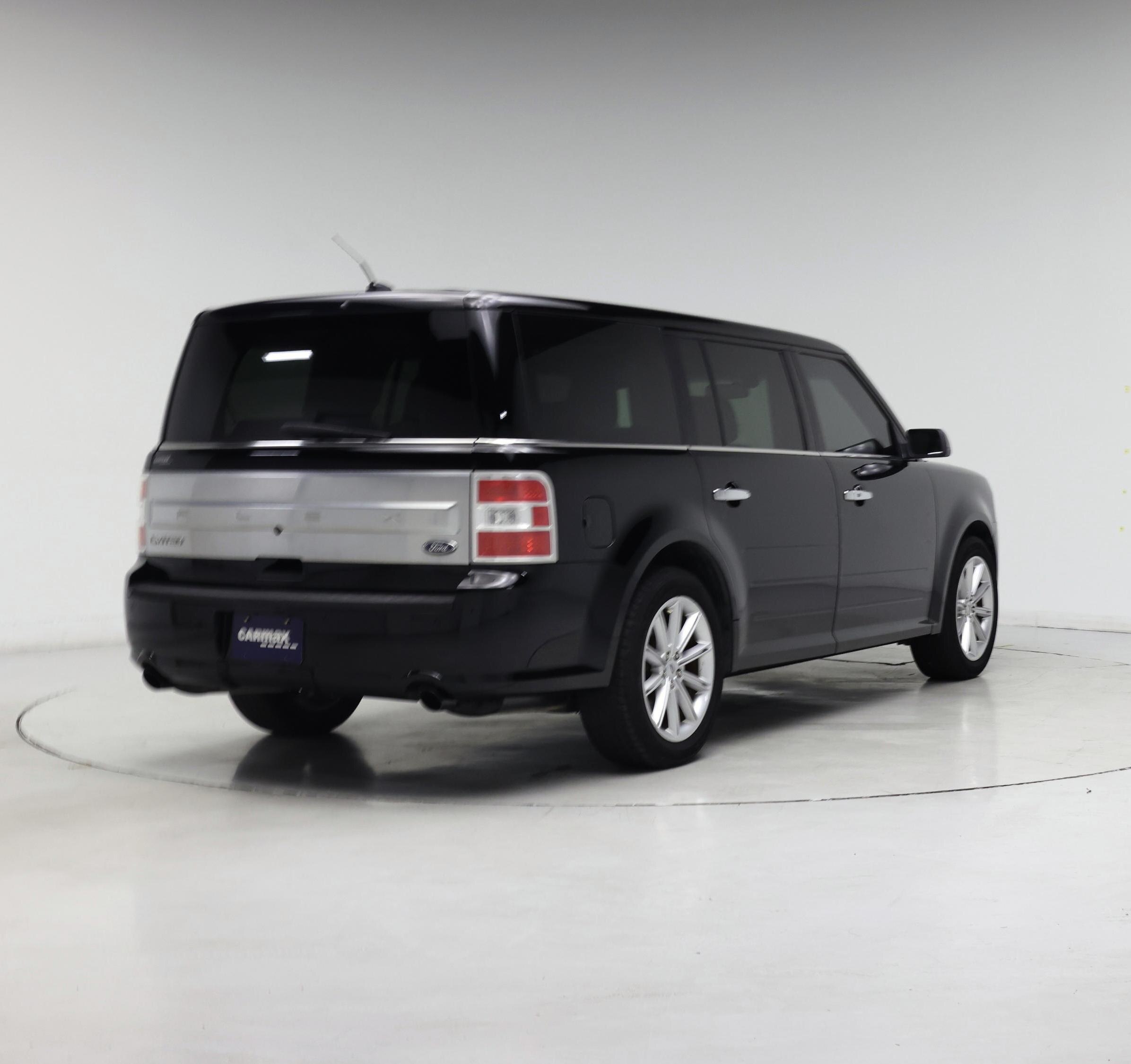 Thumbnail: 2018 Ford Flex - 8