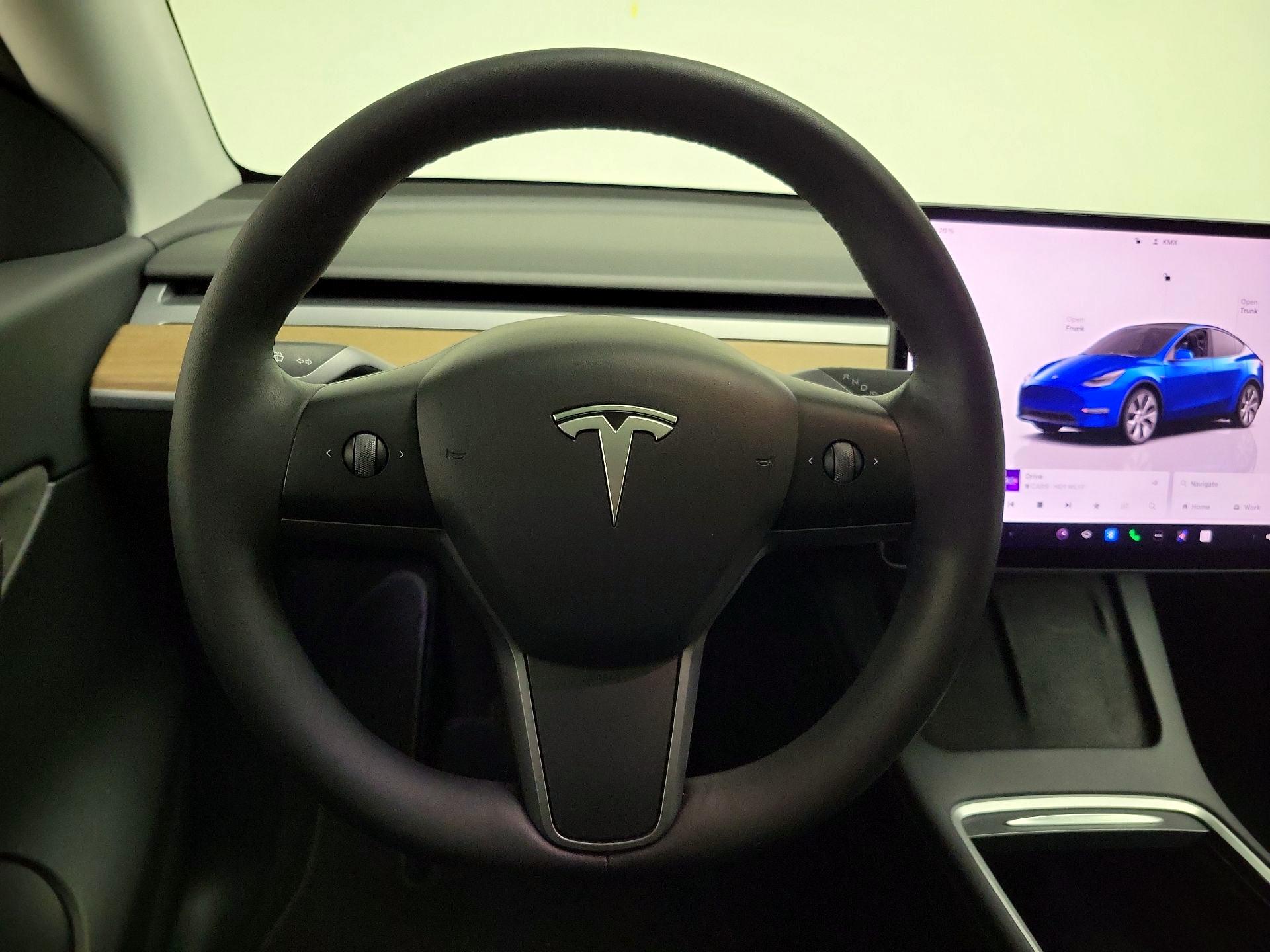 Thumbnail: 2022 Tesla Model Y - 10