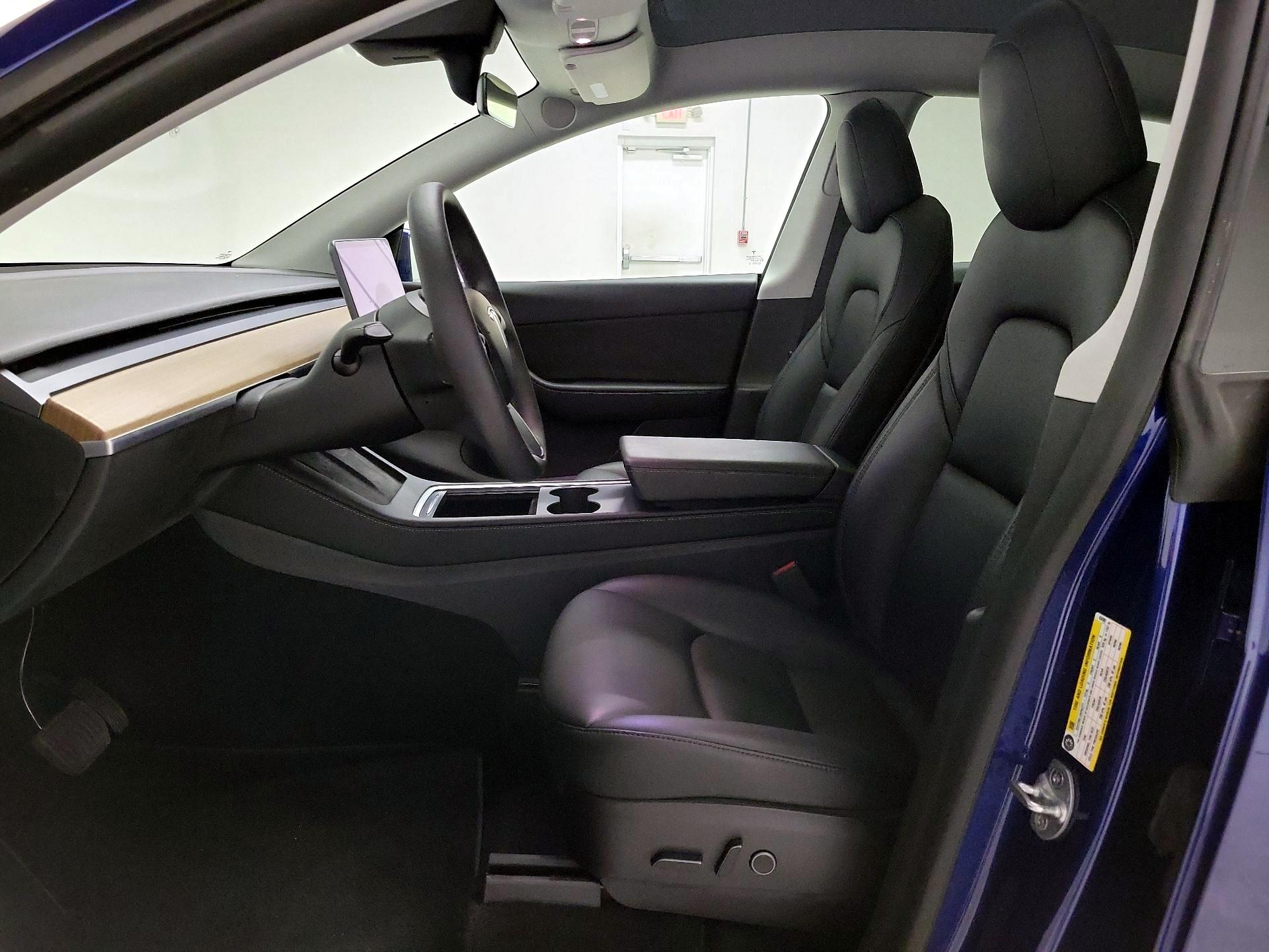 Thumbnail: 2022 Tesla Model Y - 11