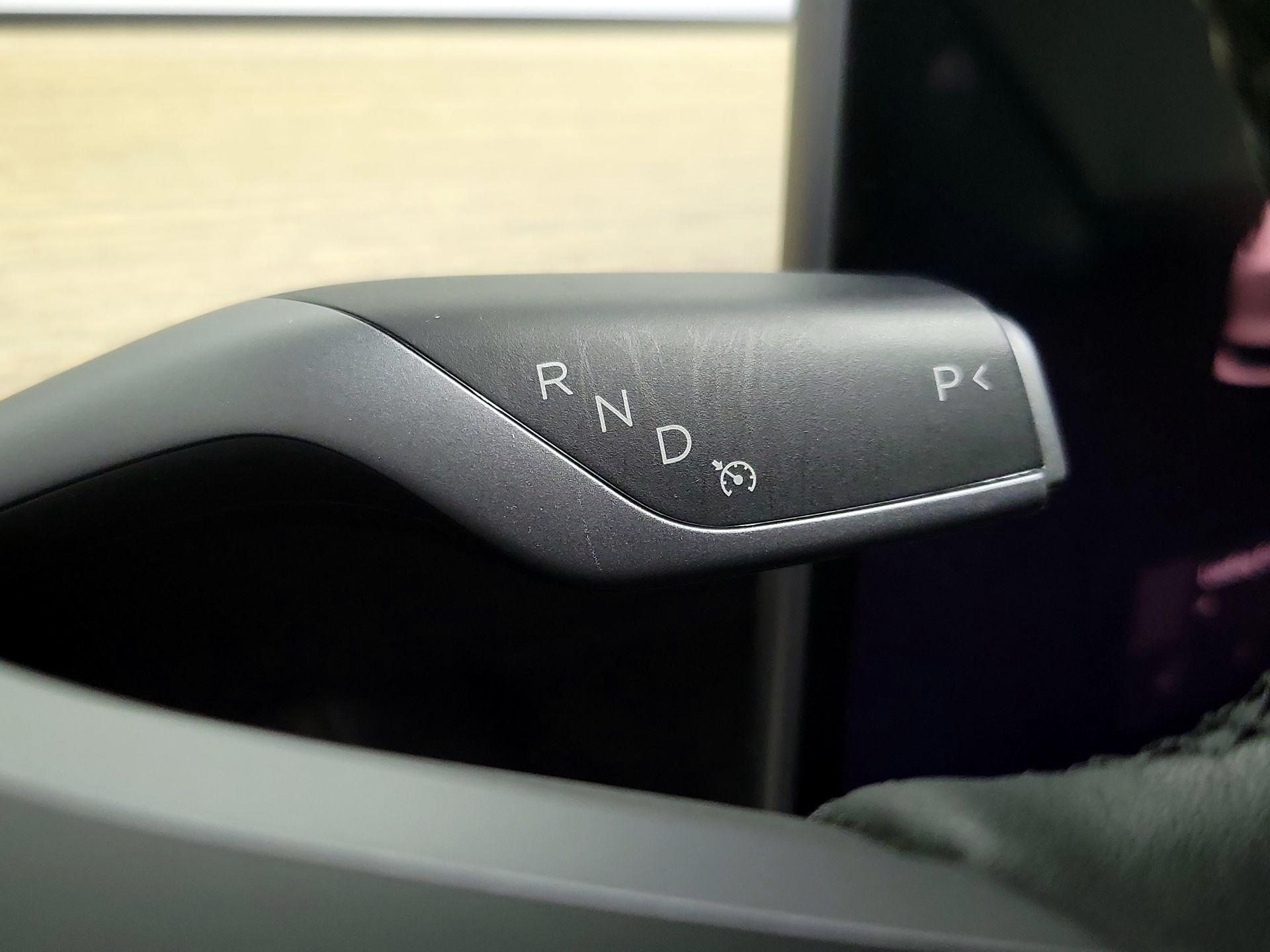 Thumbnail: 2023 Tesla Model 3 - 17