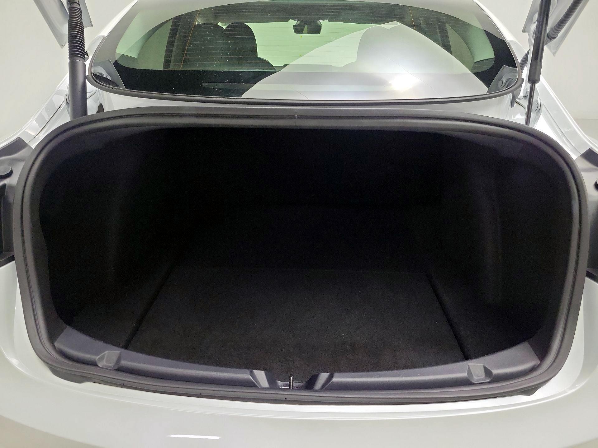 Thumbnail: 2023 Tesla Model 3 - 20