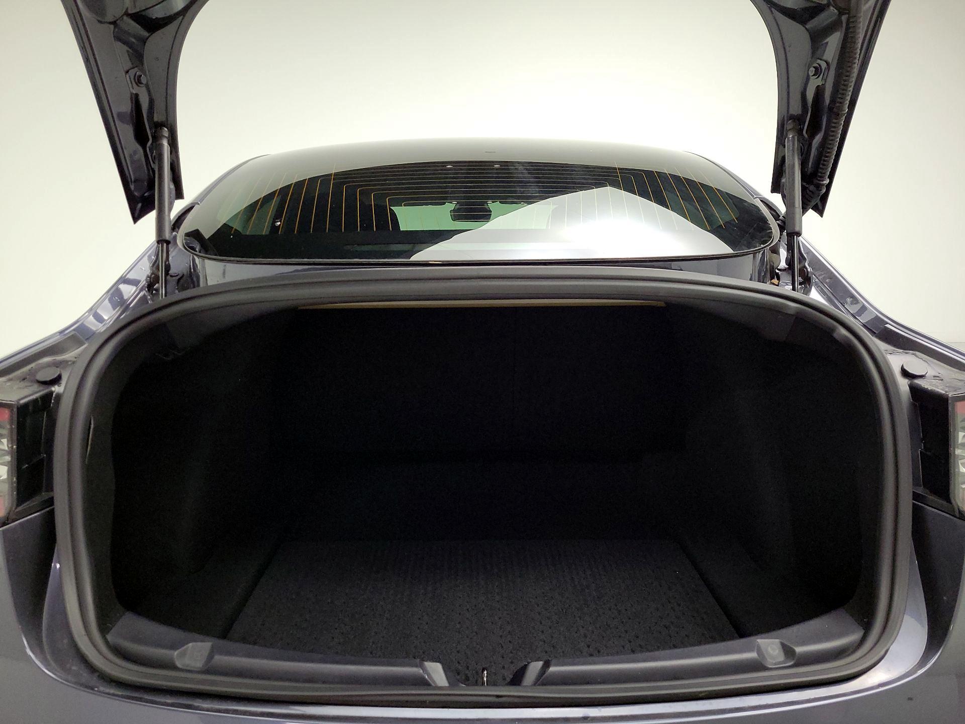 Thumbnail: 2019 Tesla Model 3 - 20