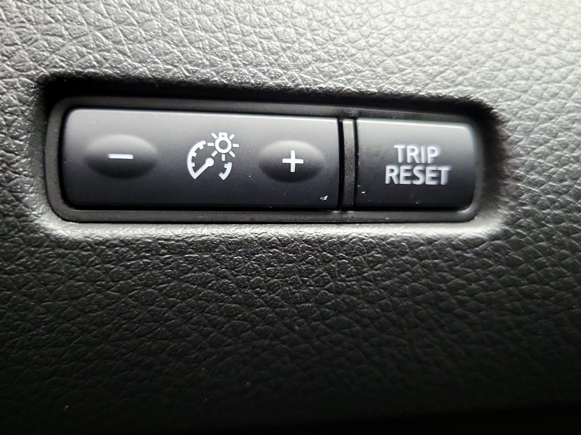 Thumbnail: 2019 Nissan Rogue - 13