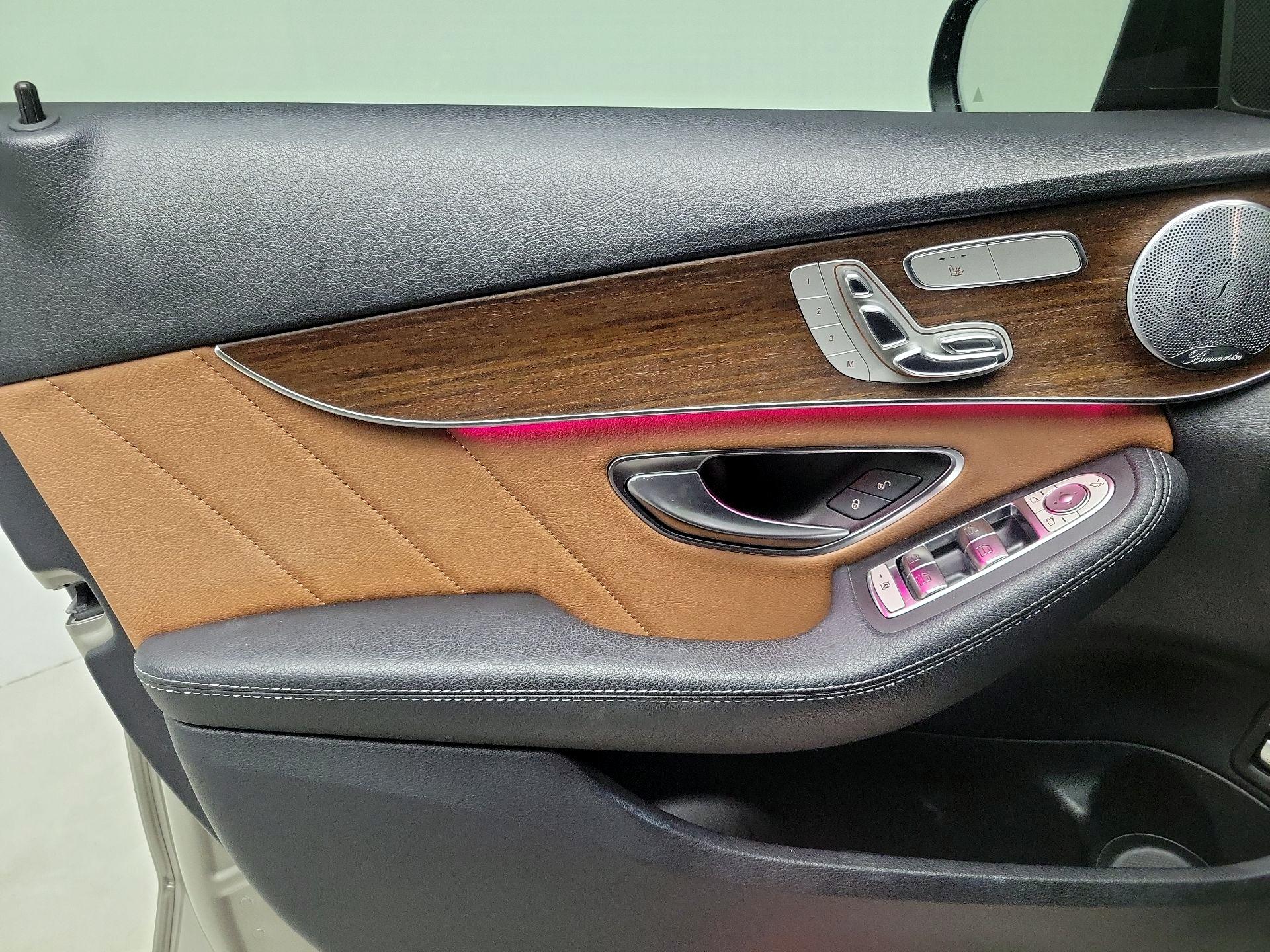 Thumbnail: 2019 Mercedes-Benz C-Class - 12