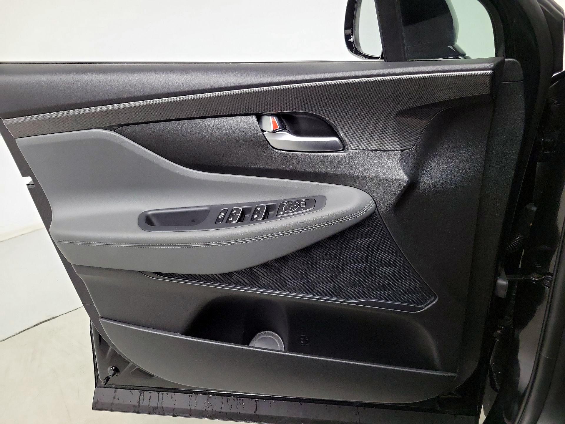 Thumbnail: 2023 Hyundai Santa Fe - 12