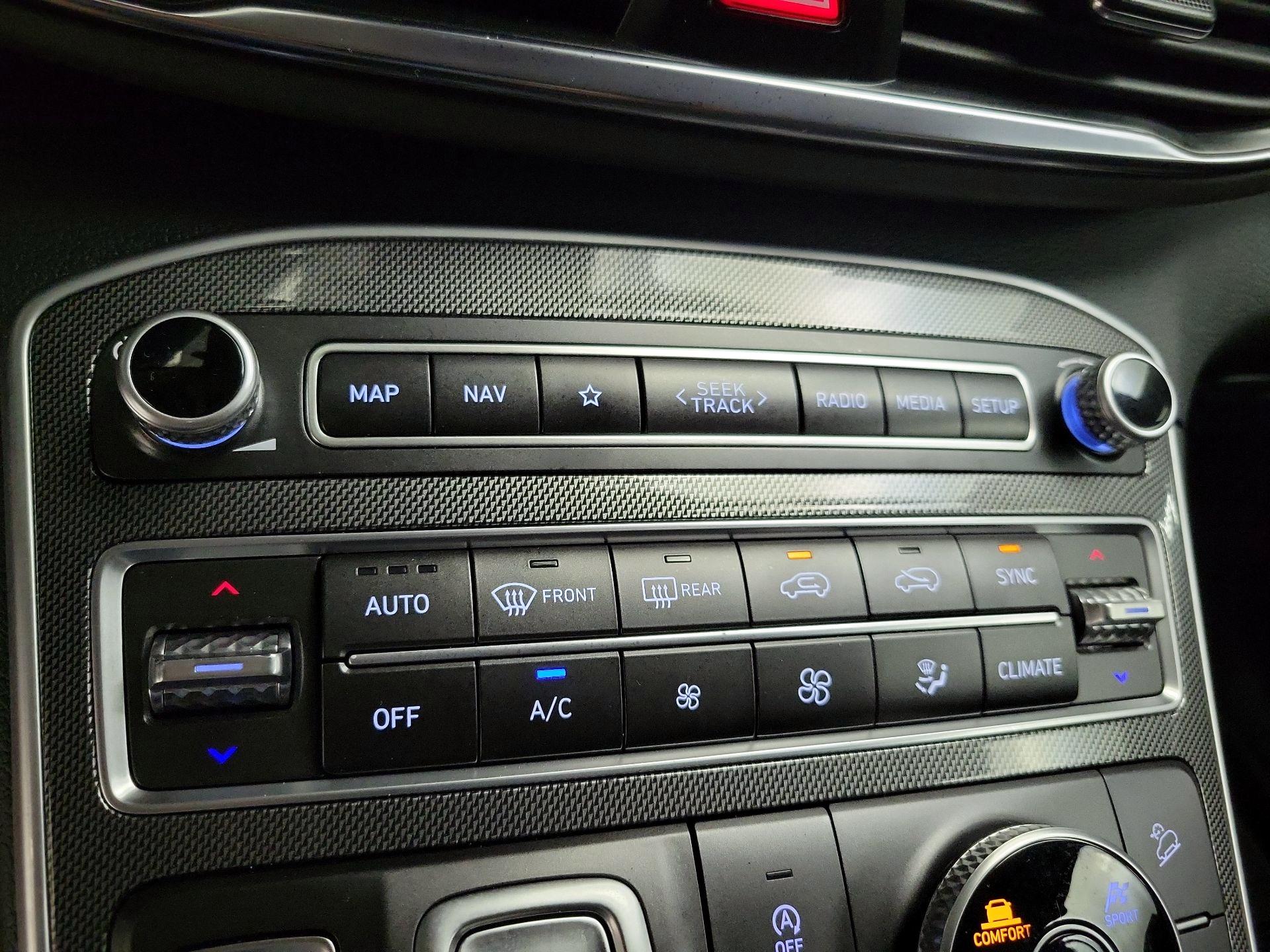 Thumbnail: 2023 Hyundai Santa Fe - 17