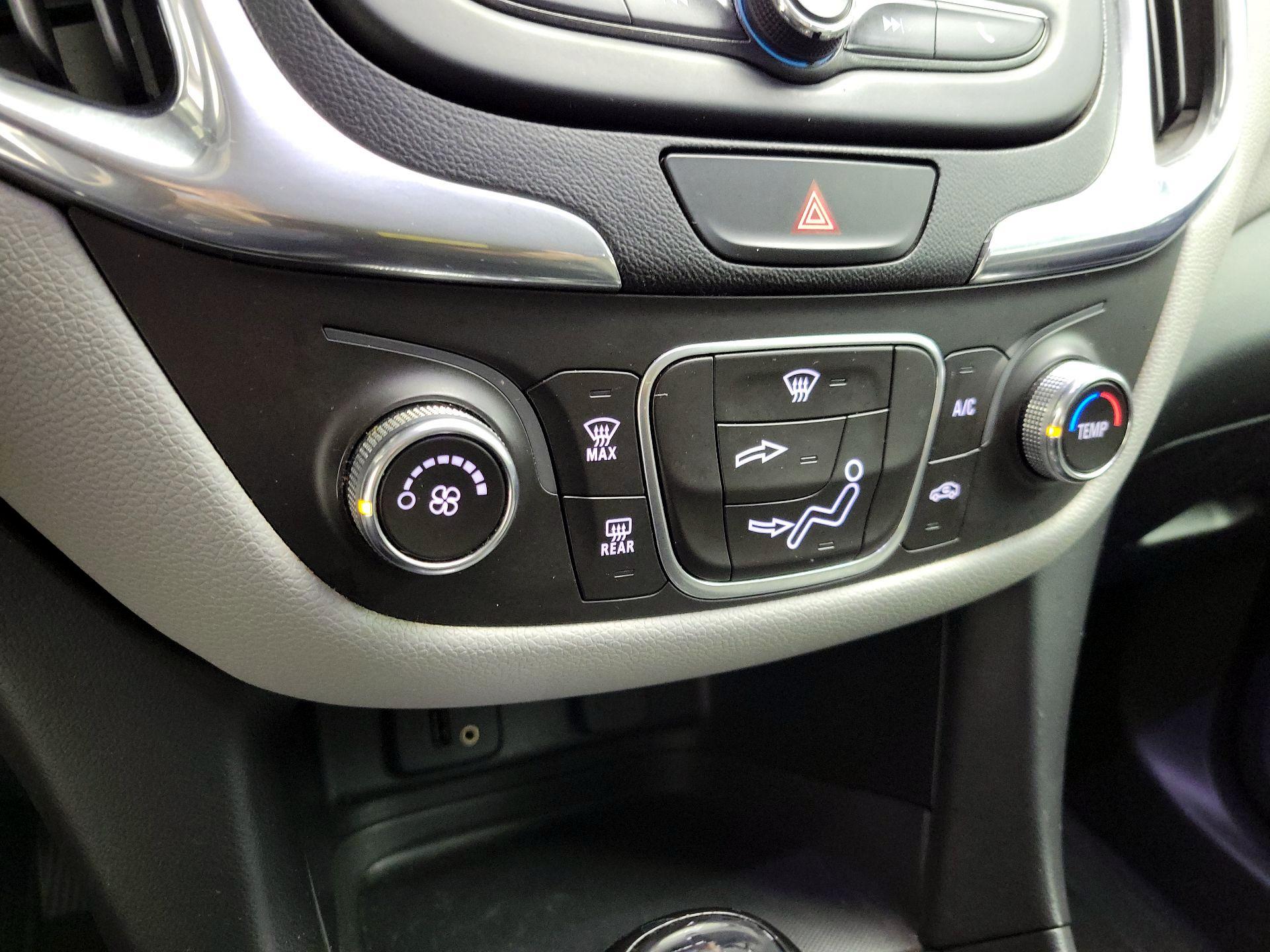 Thumbnail: 2018 Chevrolet Equinox - 17