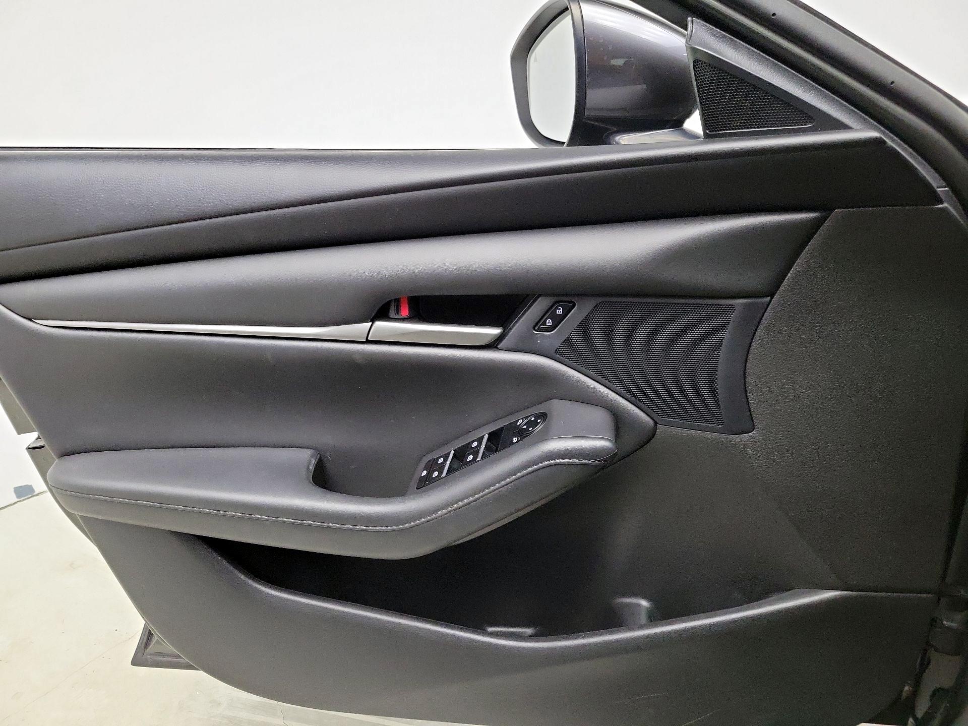 Thumbnail: 2021 Mazda Mazda3 - 12